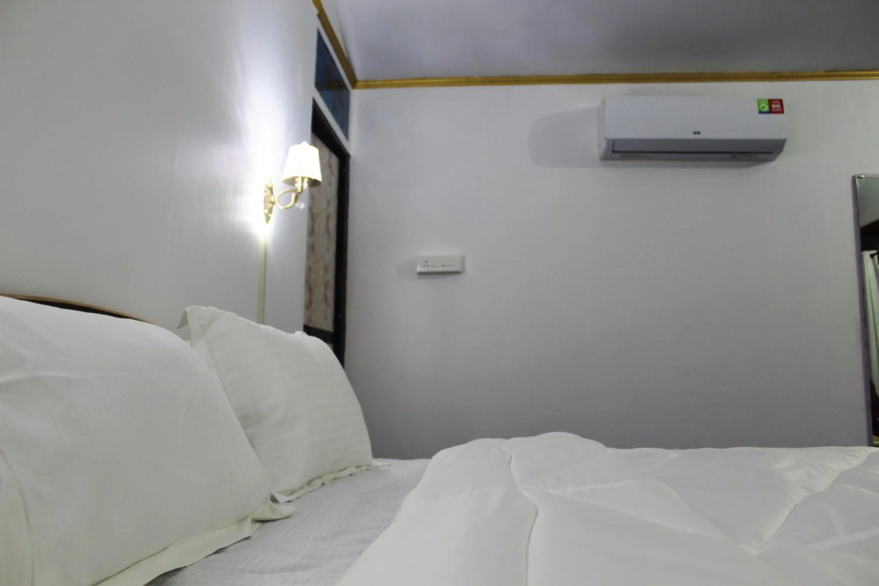 Bed in Sai Valentines