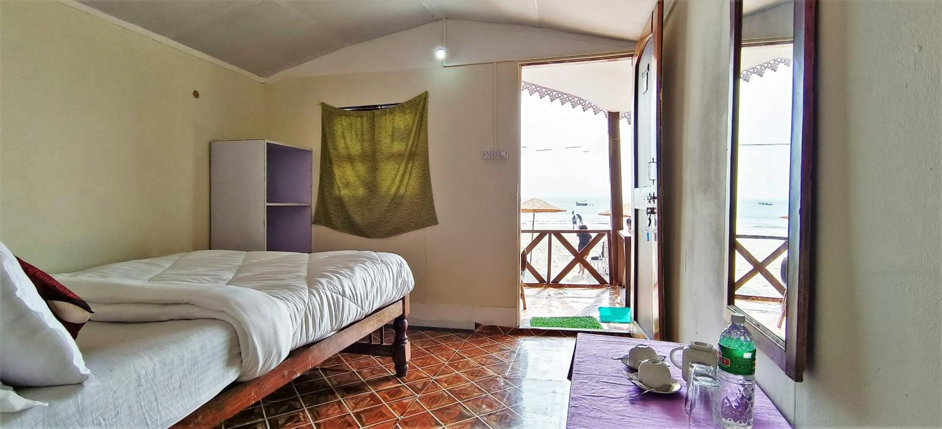 Bed in Sai Valentines