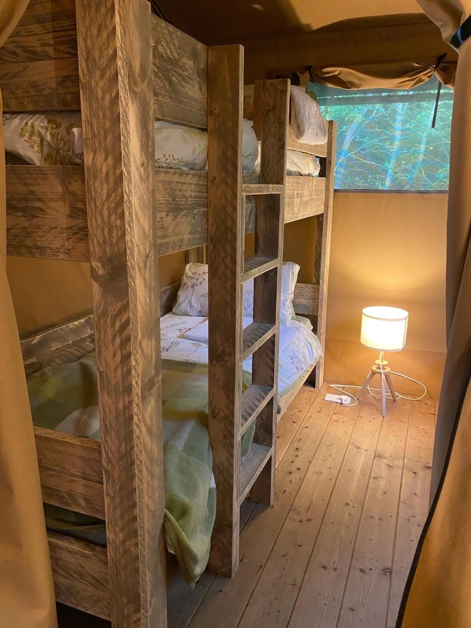 Bedroom, Bed in The Chilterns View