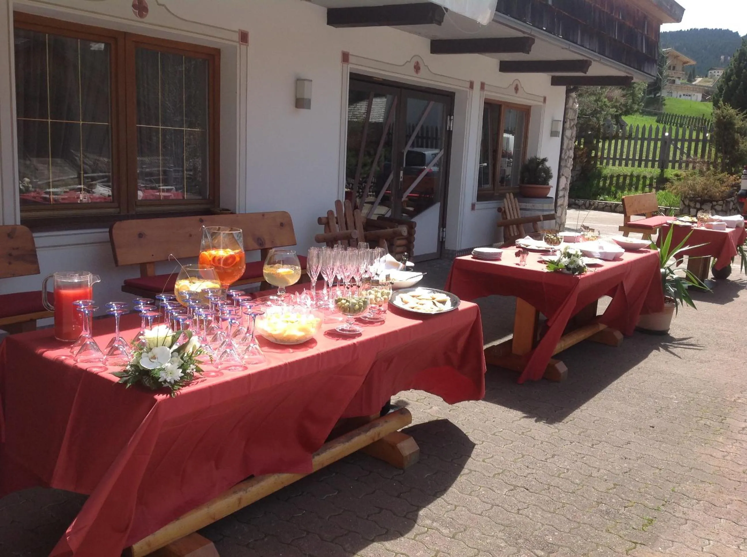 Property building in Albergo Alisander