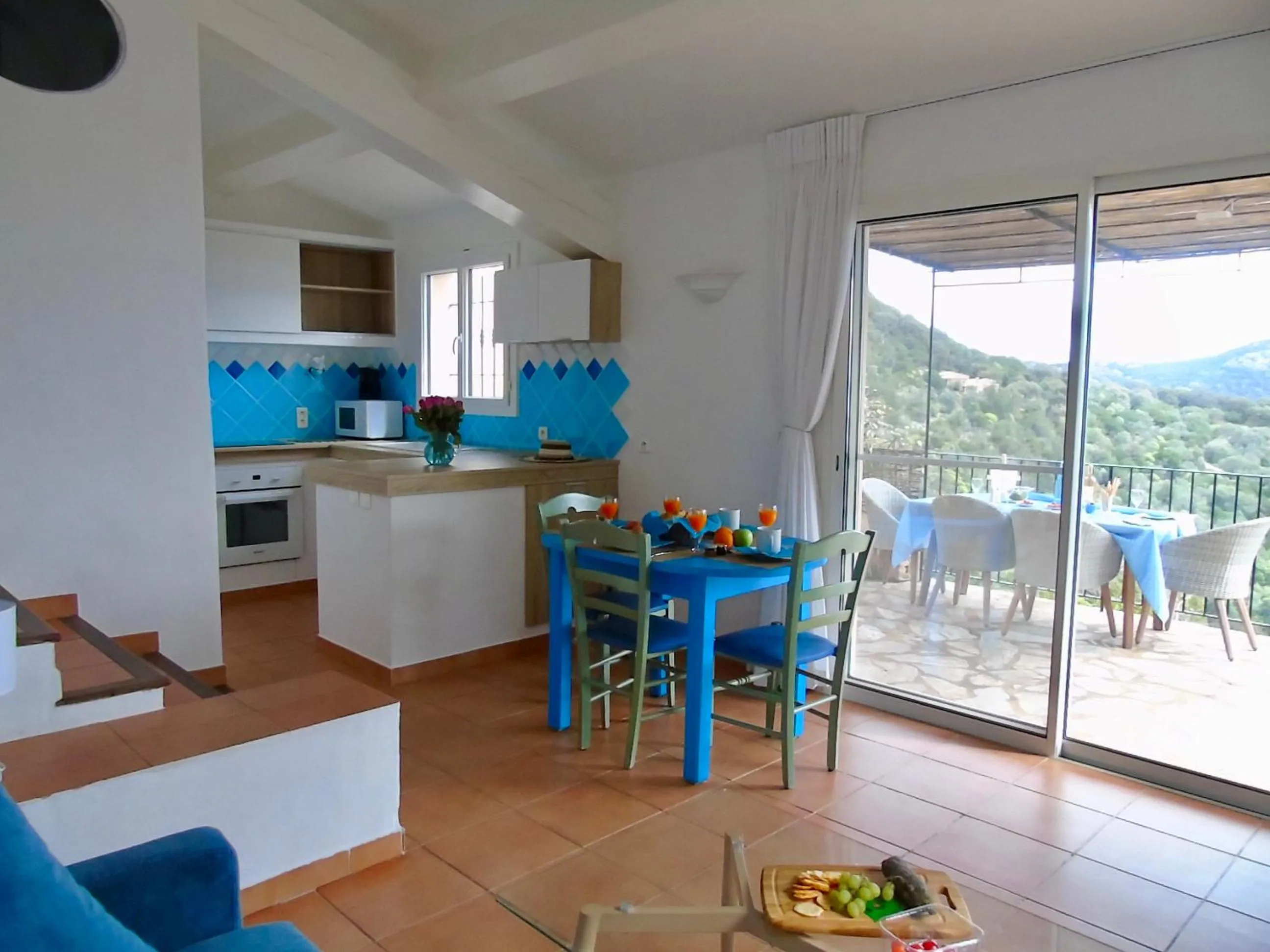 Kitchen or kitchenette in Résidence Belvedere de Palombaggia