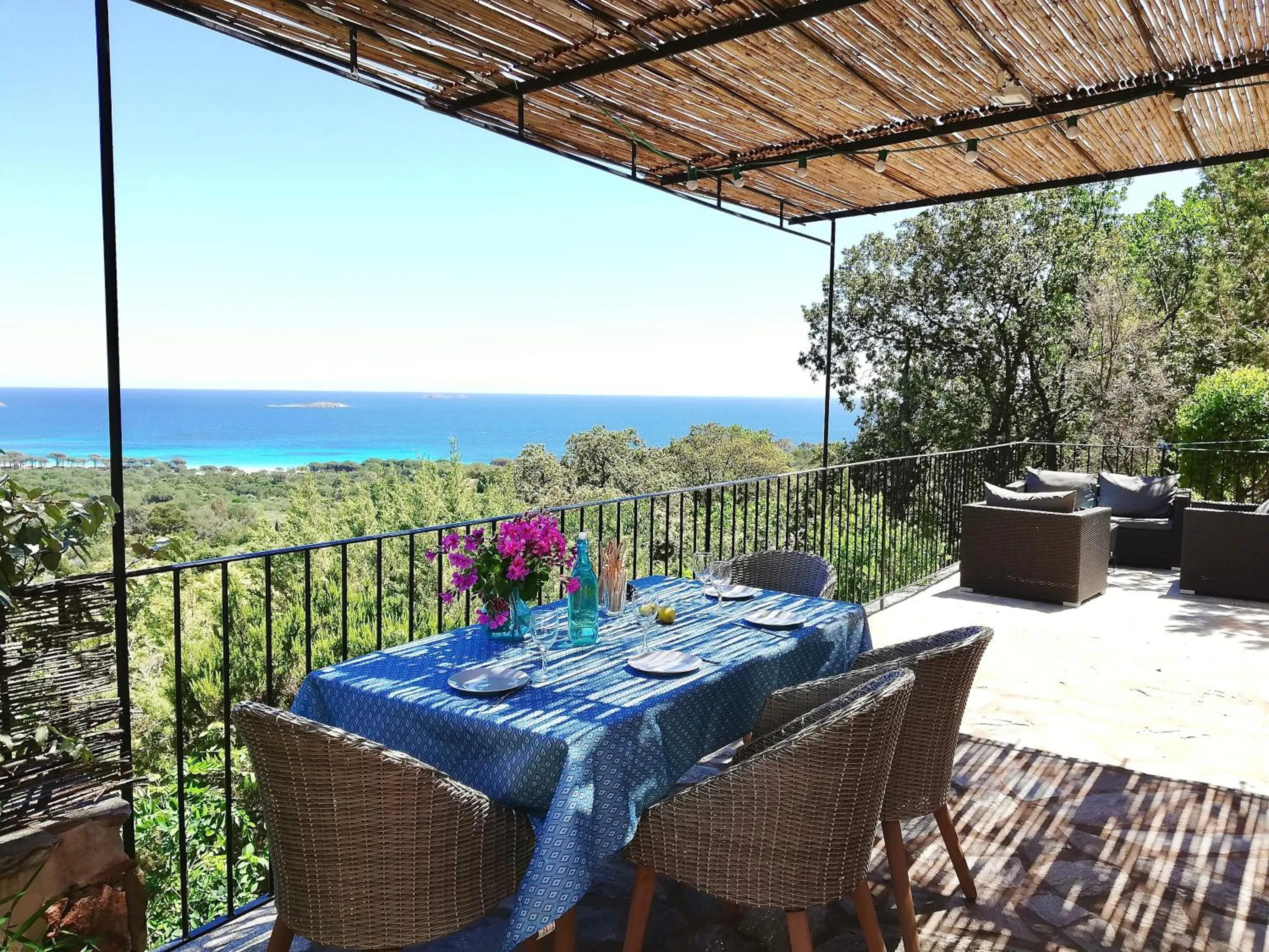Patio in Résidence Belvedere de Palombaggia