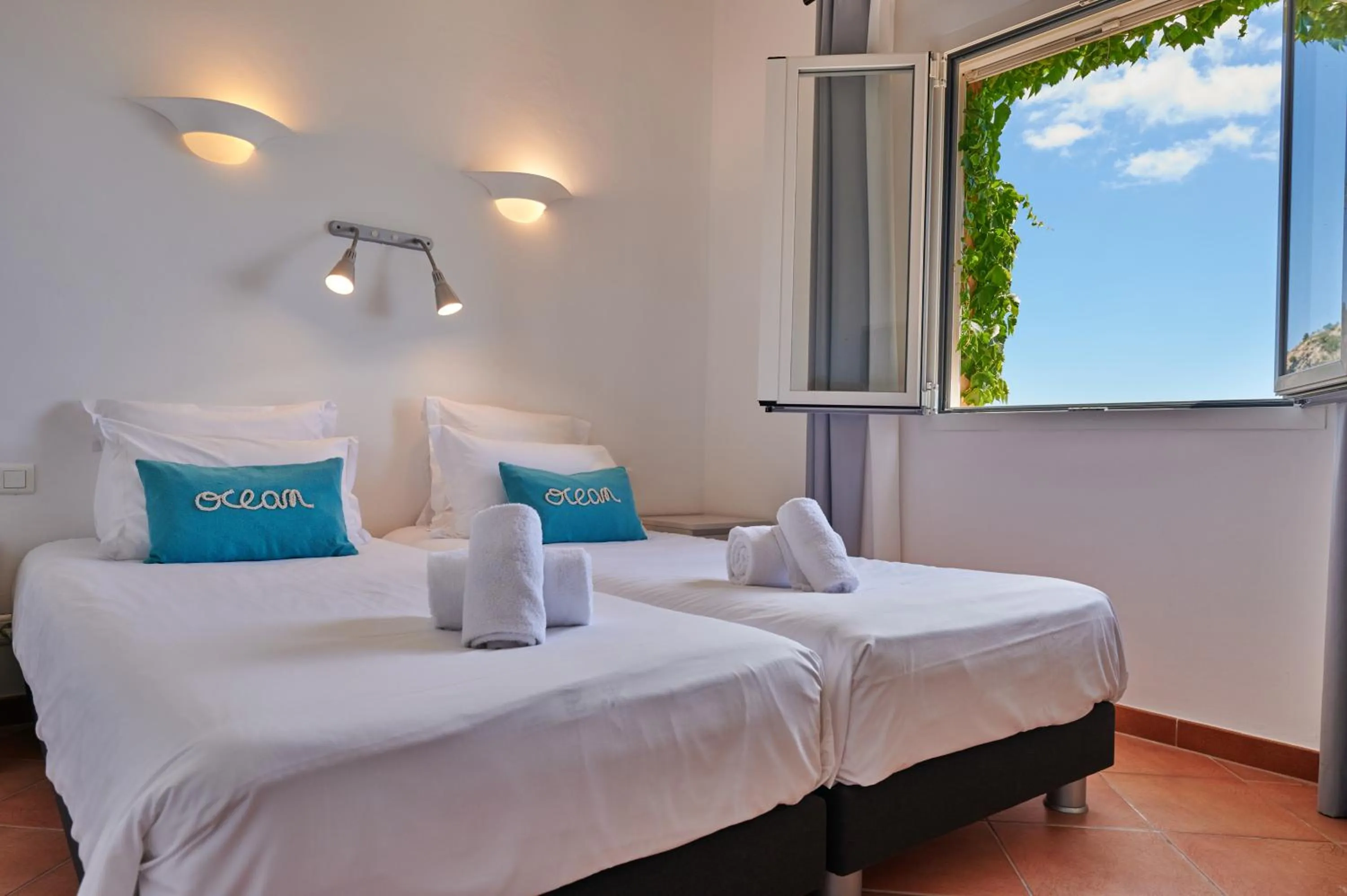 Bed in Résidence Belvedere de Palombaggia