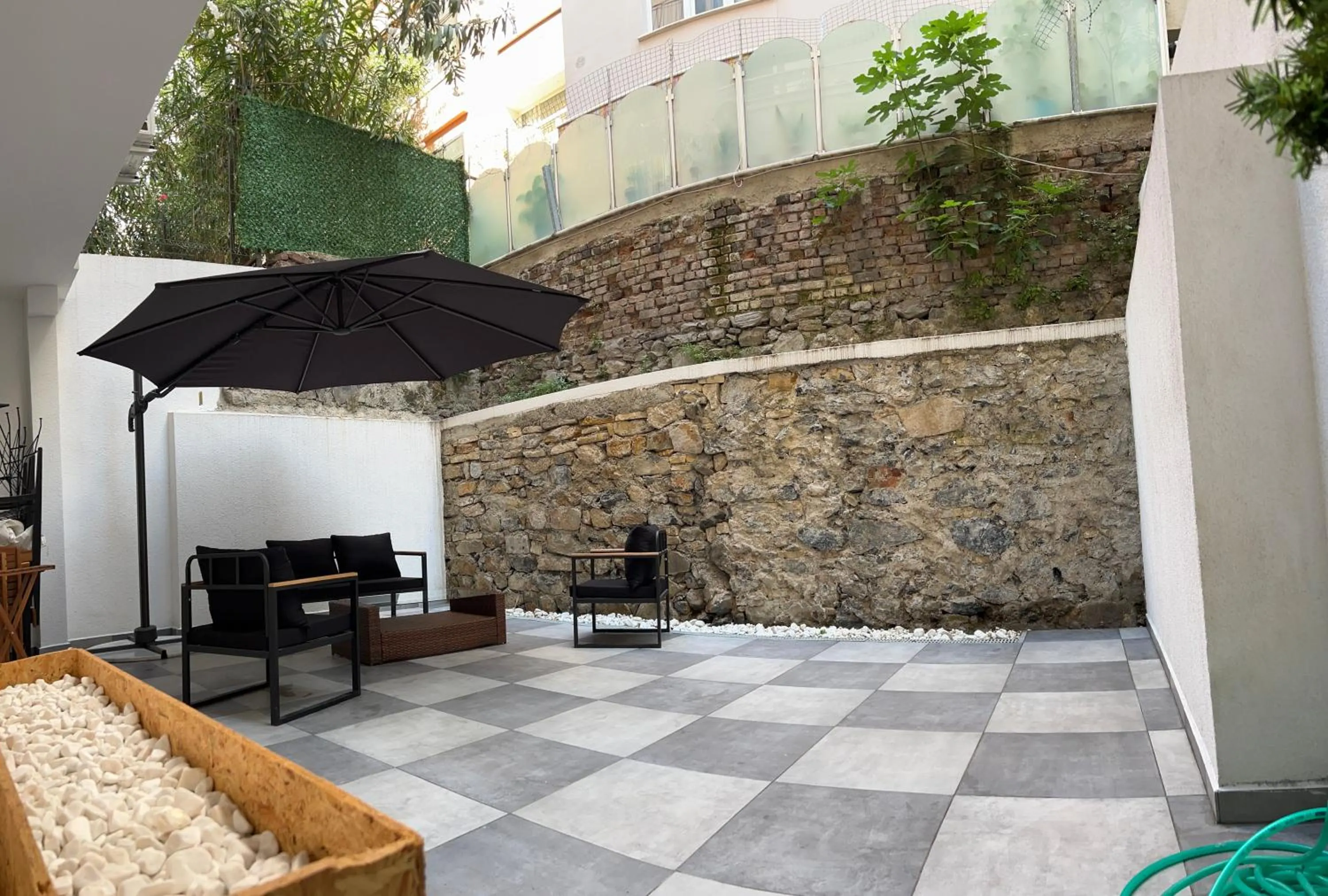 Garden in Merkuri apartments