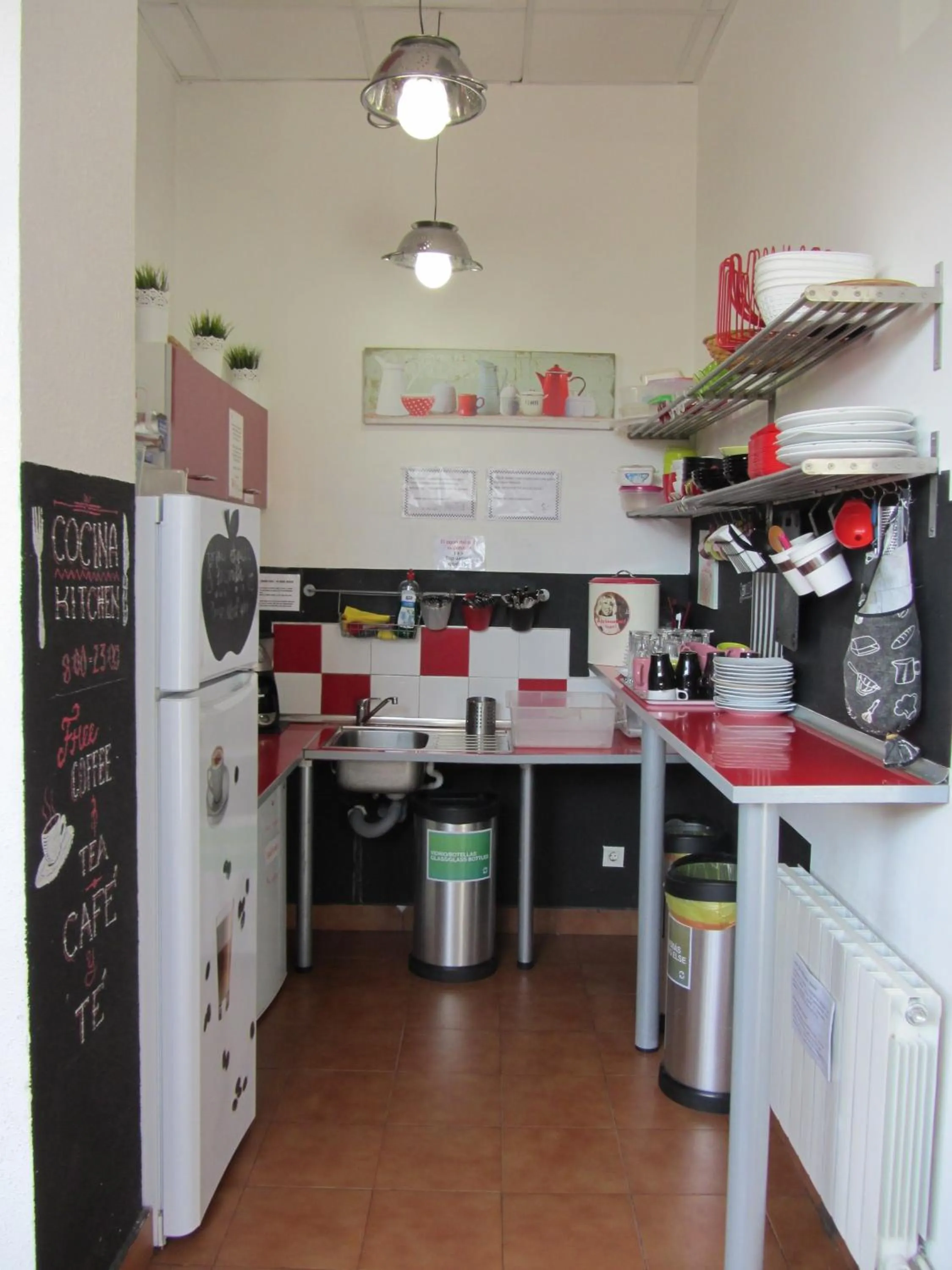 Kitchen or kitchenette in Bilbao Akelarre Hostel