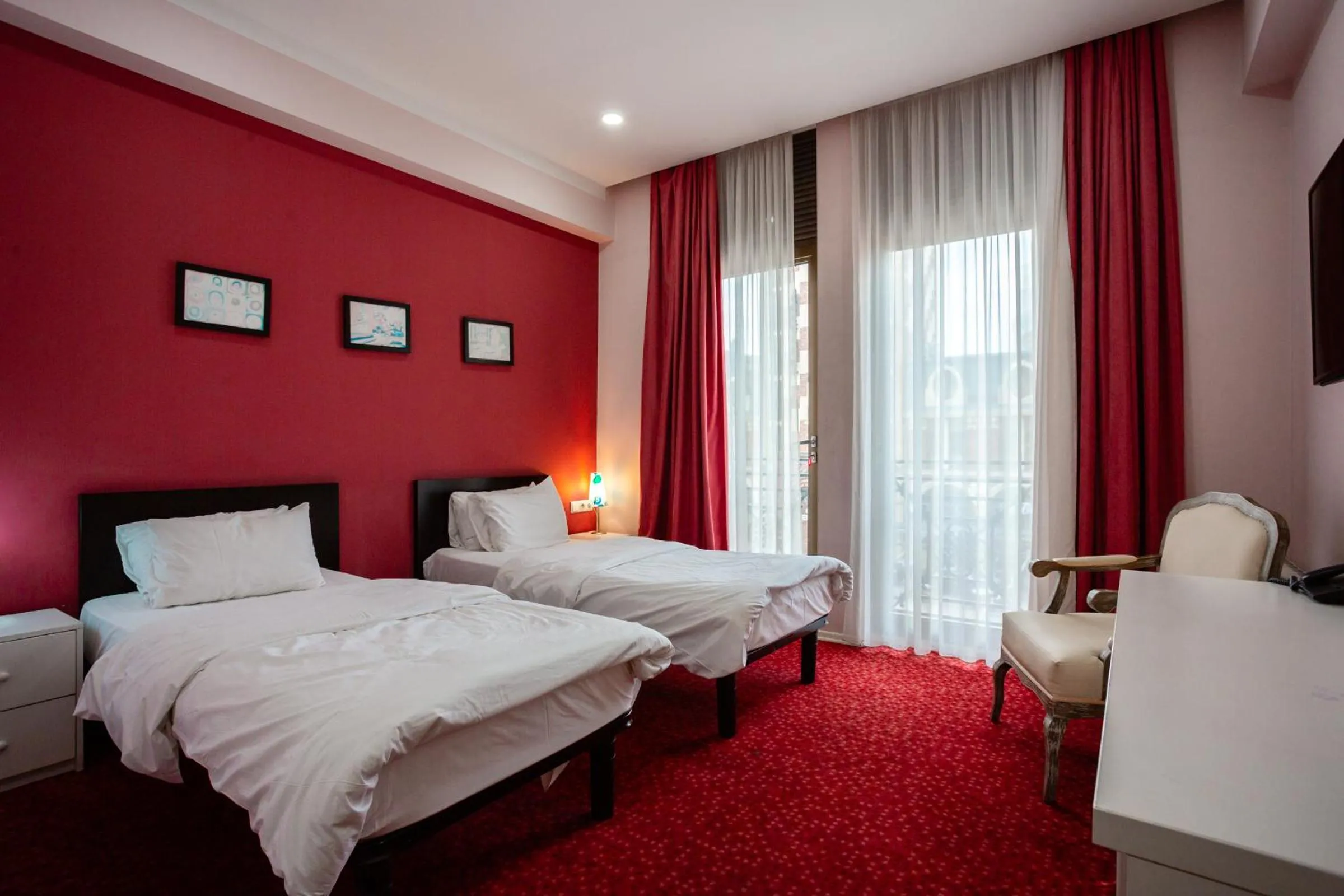 Bed in Piazza Four Colours