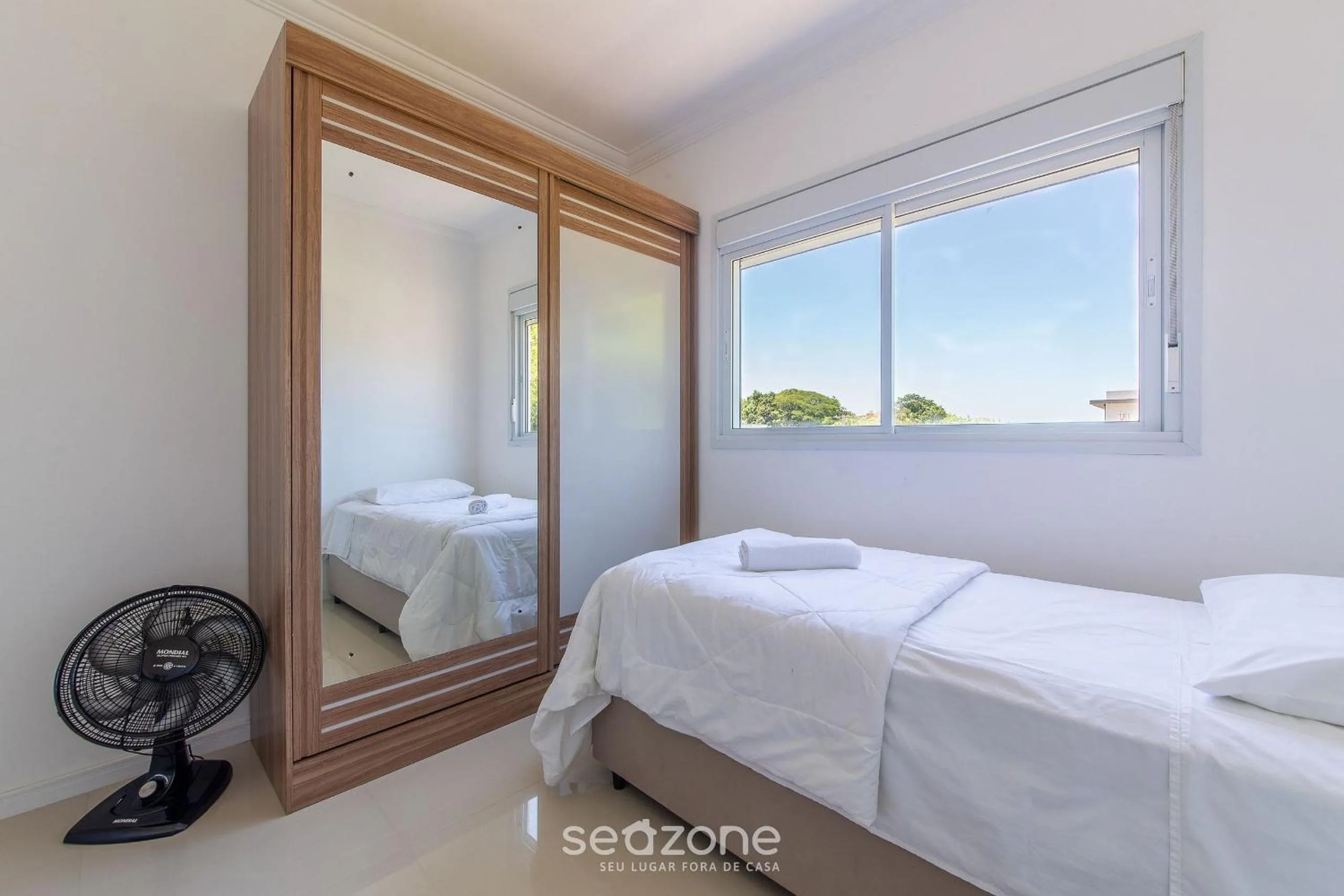 Bedroom, Bed in Lindo apto com churrrasqueira em Floripa IBE104