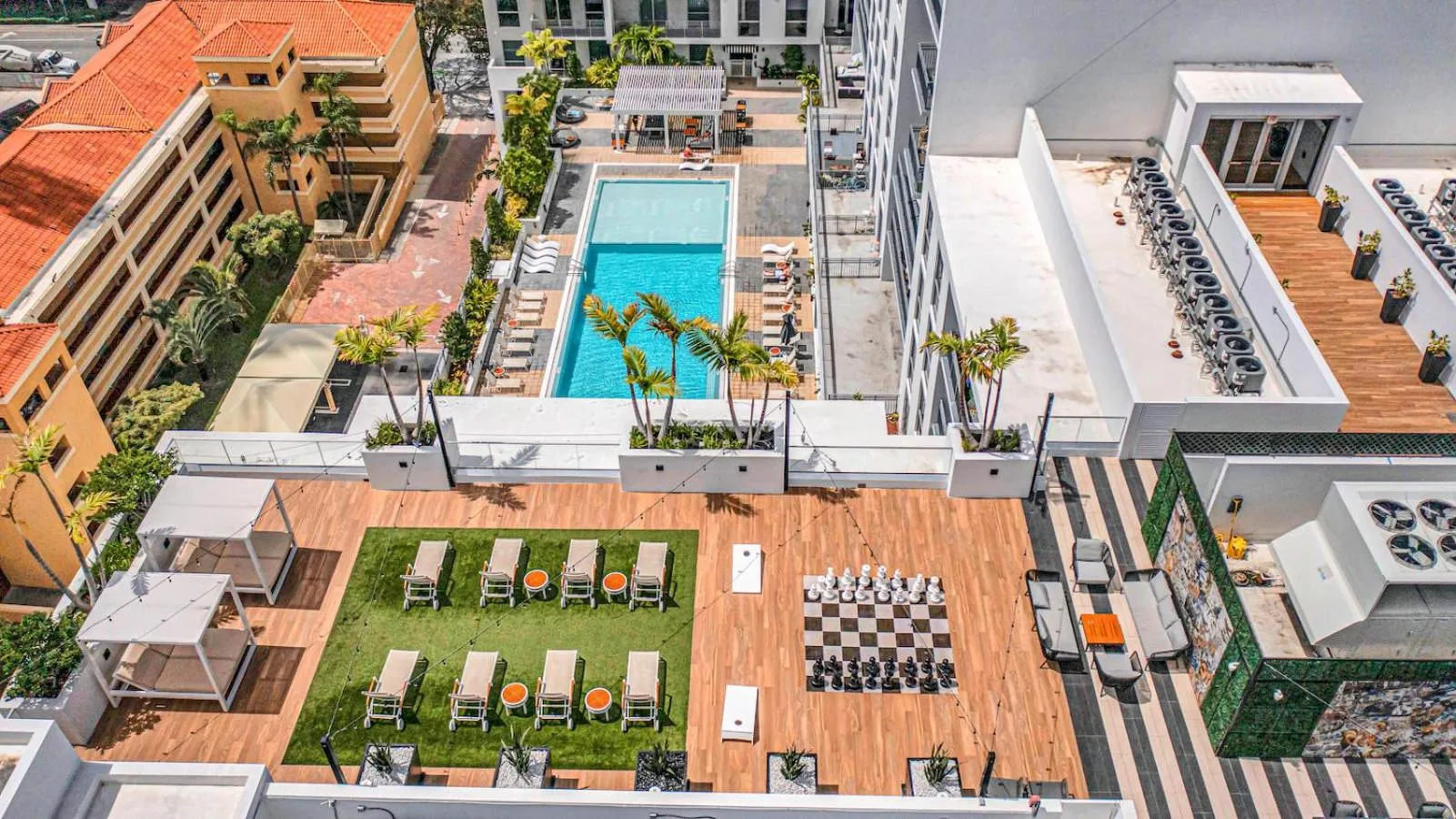 Balcony/Terrace in Beautiful Unit with Amazing View & Free Parking