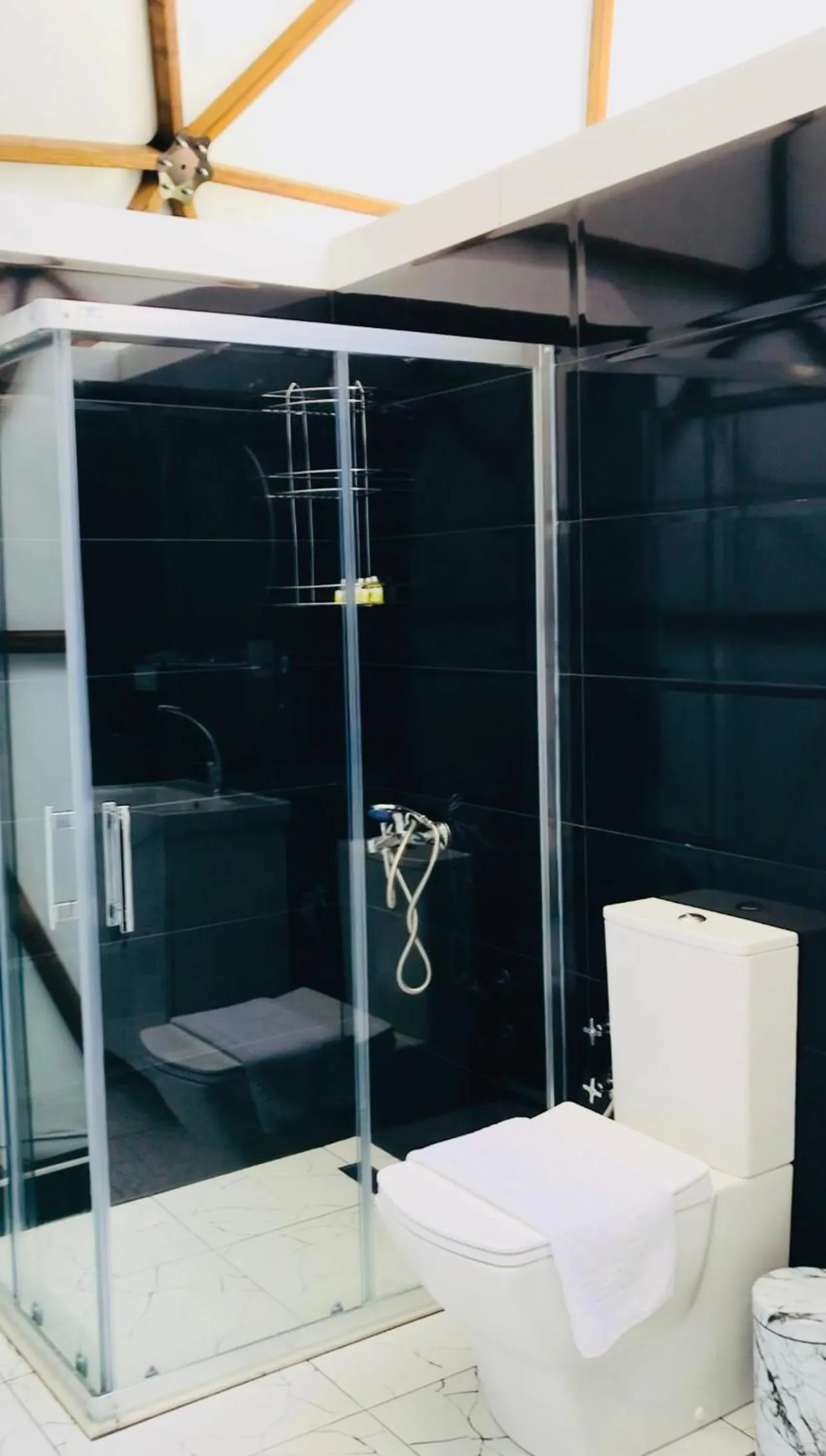 Phalesia Glamping Otel