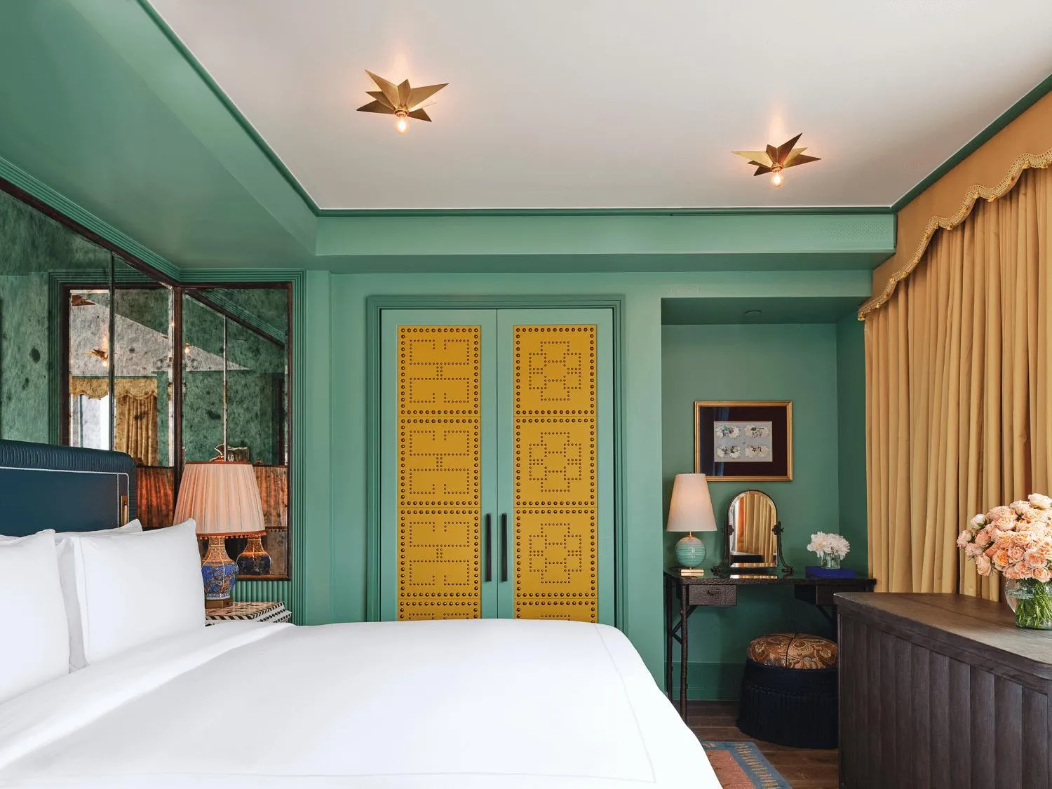 Bedroom, Bed in The Fifth Avenue Hotel