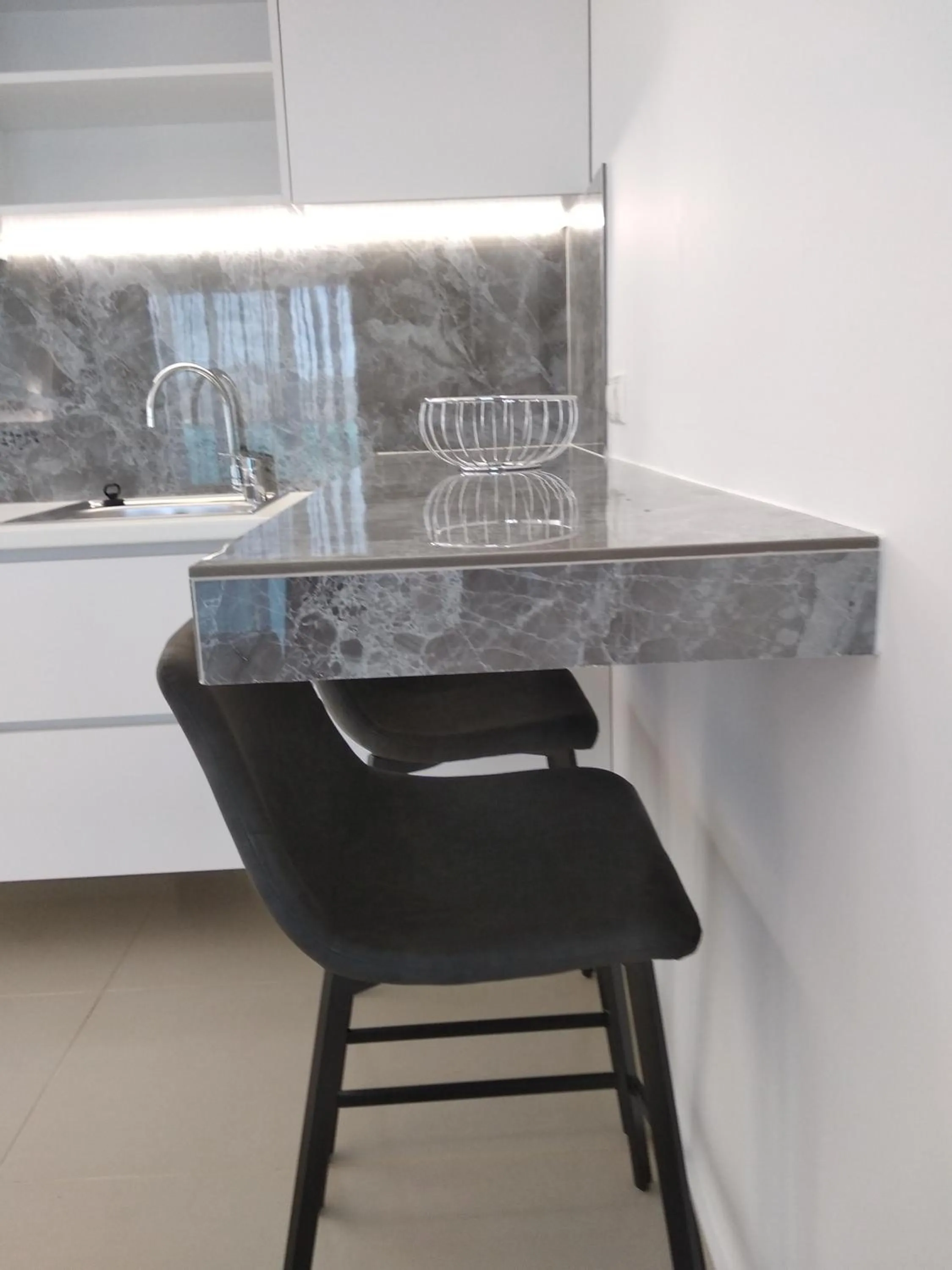 Kitchen or kitchenette in Aestas Apartments