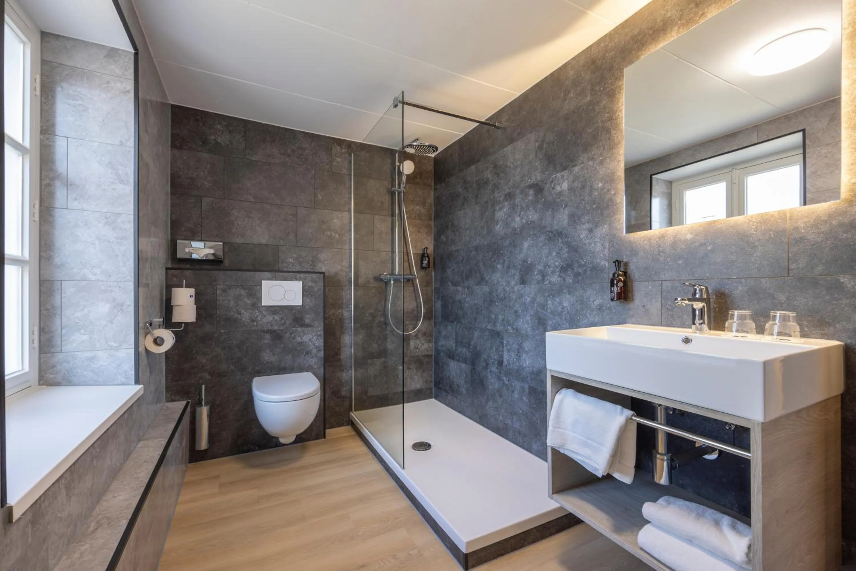 Bathroom in Fletcher Hotel Restaurant De Burghoeve