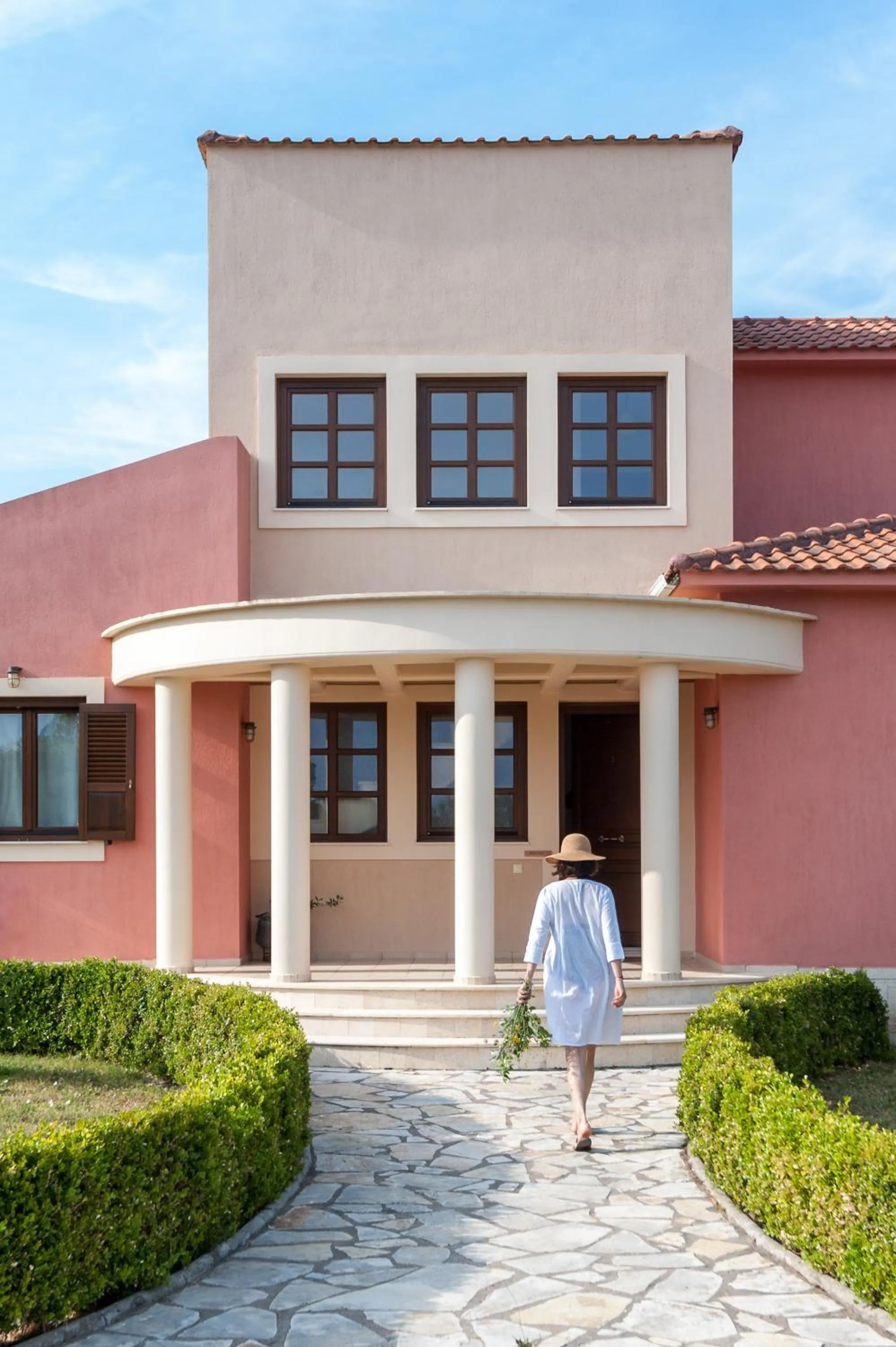 Area and facilities in Penelope Villas