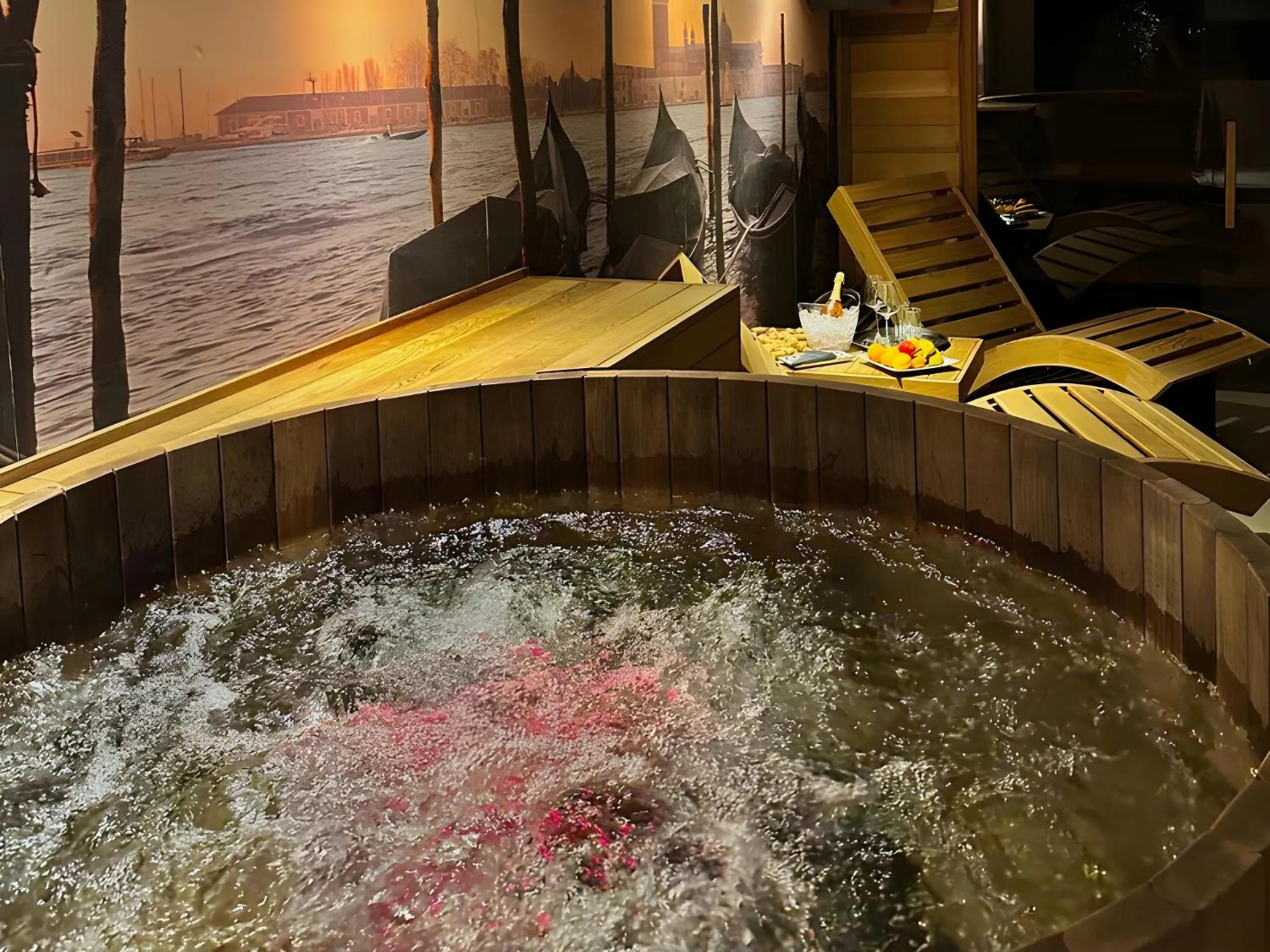 Spa and wellness centre/facilities in VENEZIANA Boutique Hotel Superior