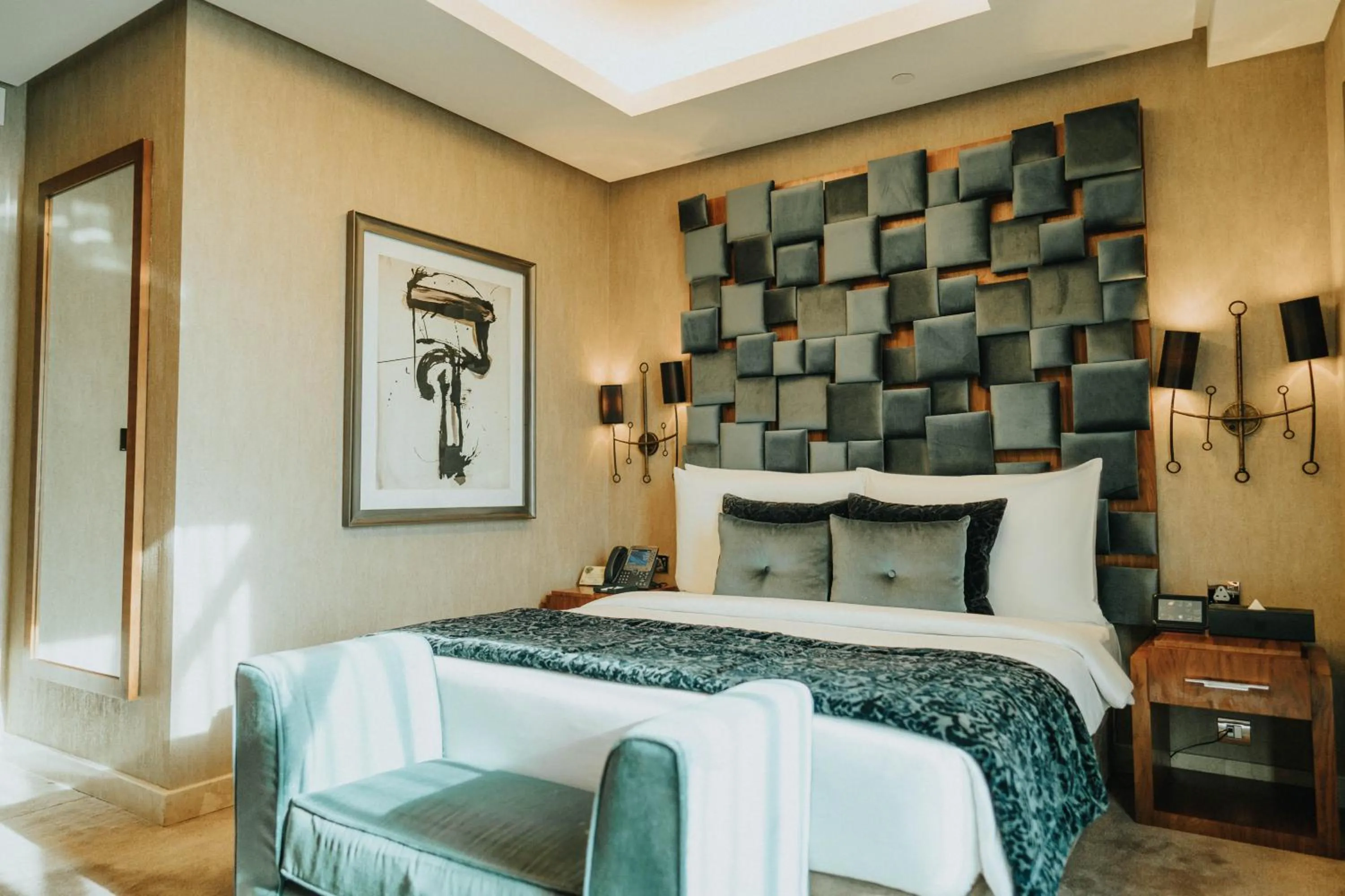 Bedroom, Bed in Grand Millennium Sulaimani