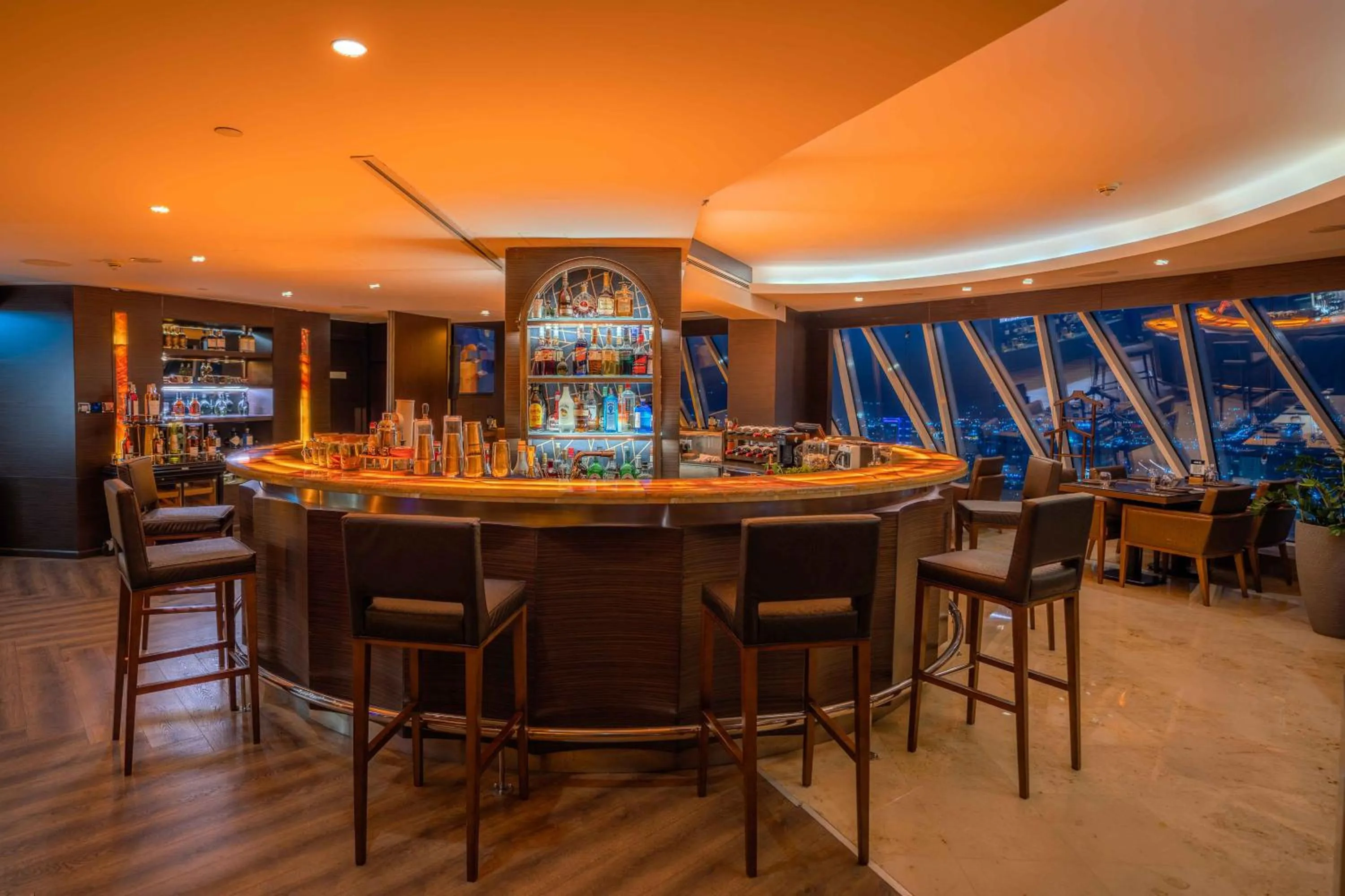 Restaurant/places to eat in Grand Millennium Sulaimani