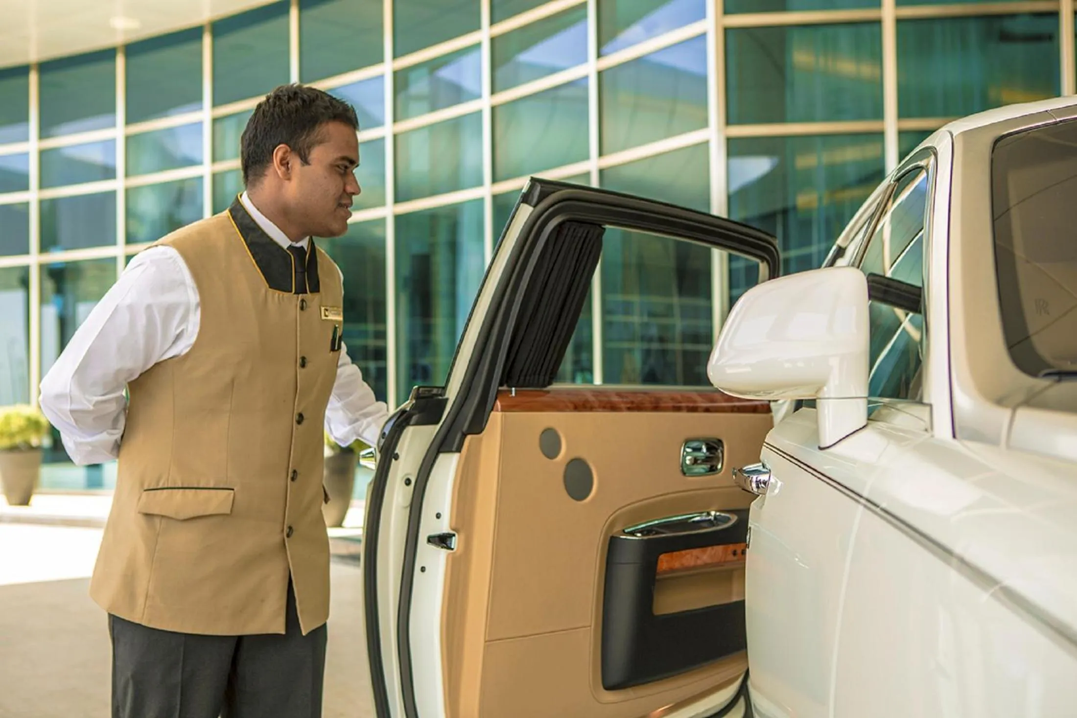 Staff in Grand Millennium Sulaimani