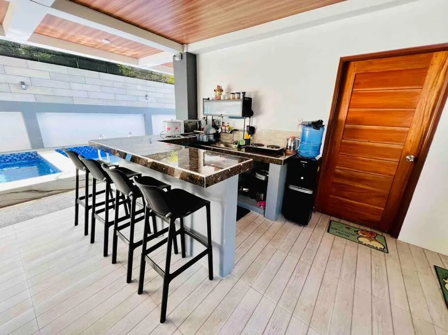 Laguna Hot Spring Home- Oharas Resort - Sleeps 27