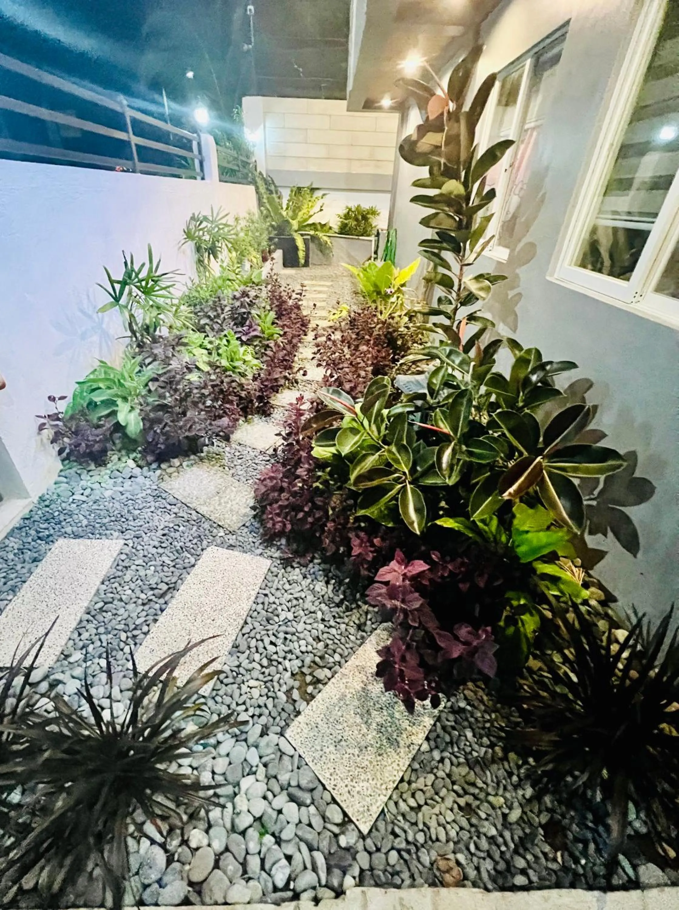 Garden in Laguna Hot Spring Home- Oharas Resort - Sleeps 27