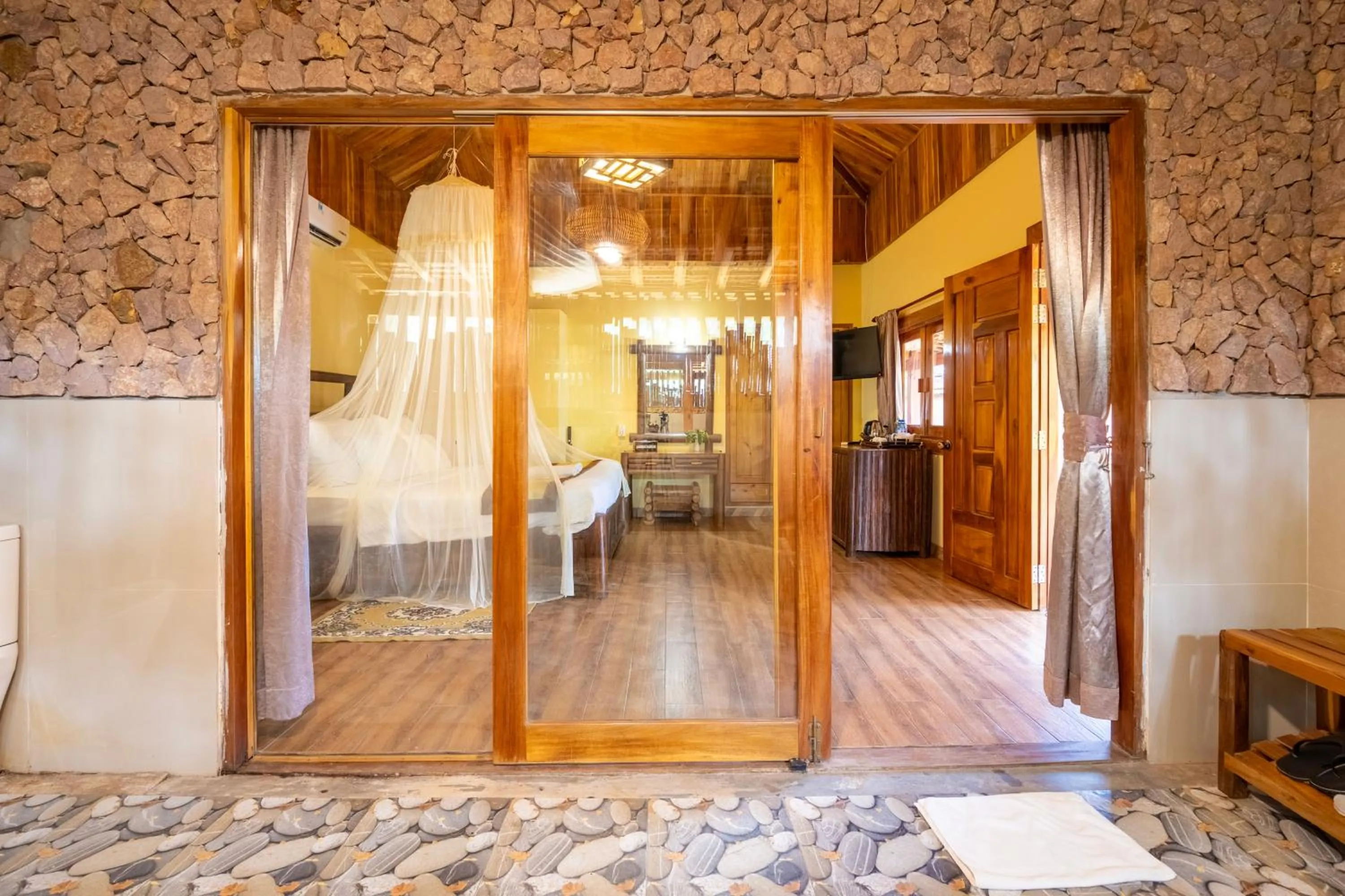 Bedroom in Milana Beach Resort & Spa Phú Quốc - Formely Chez Carole Beach Resort and Spa