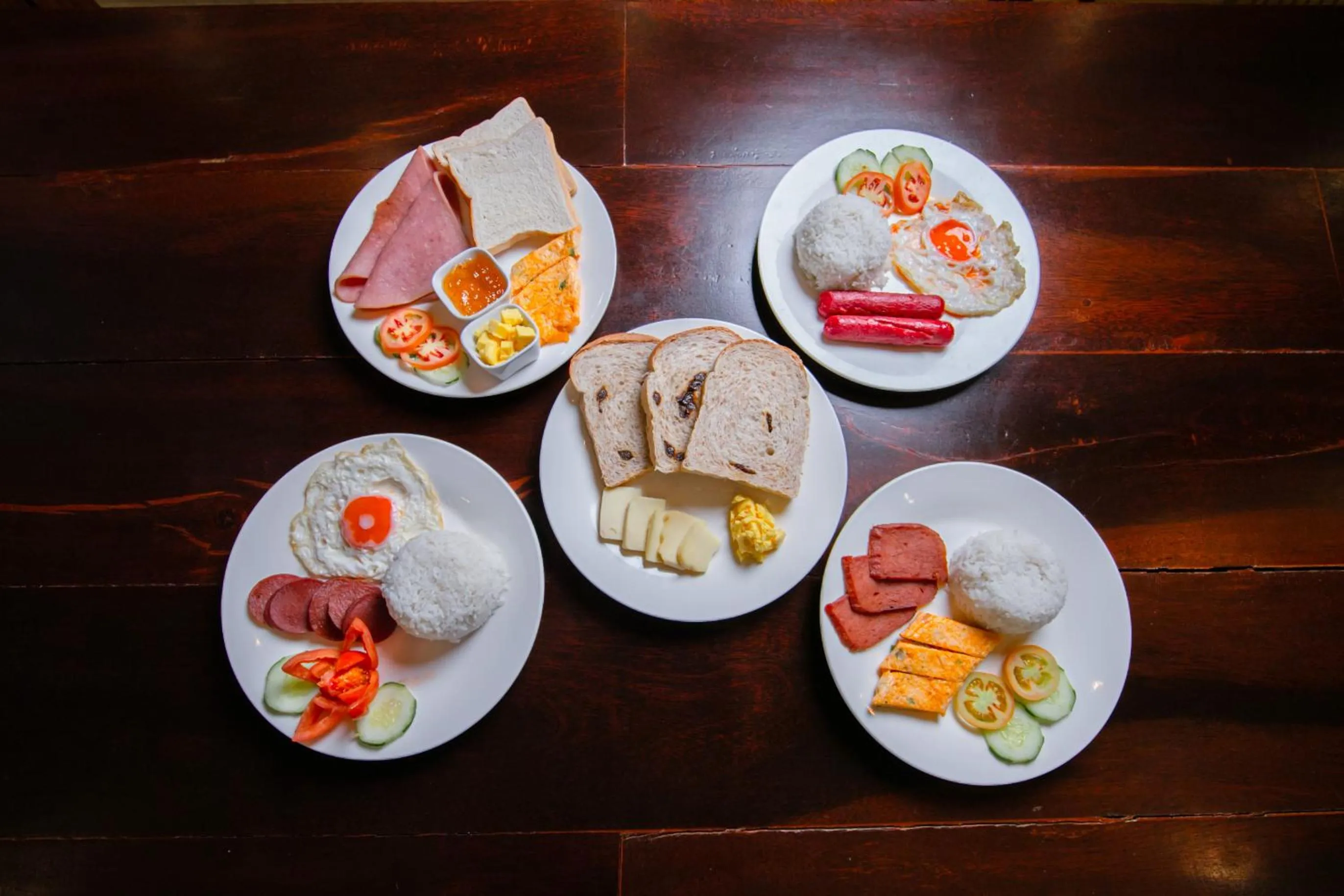 Breakfast in Marianne Suites El Nido