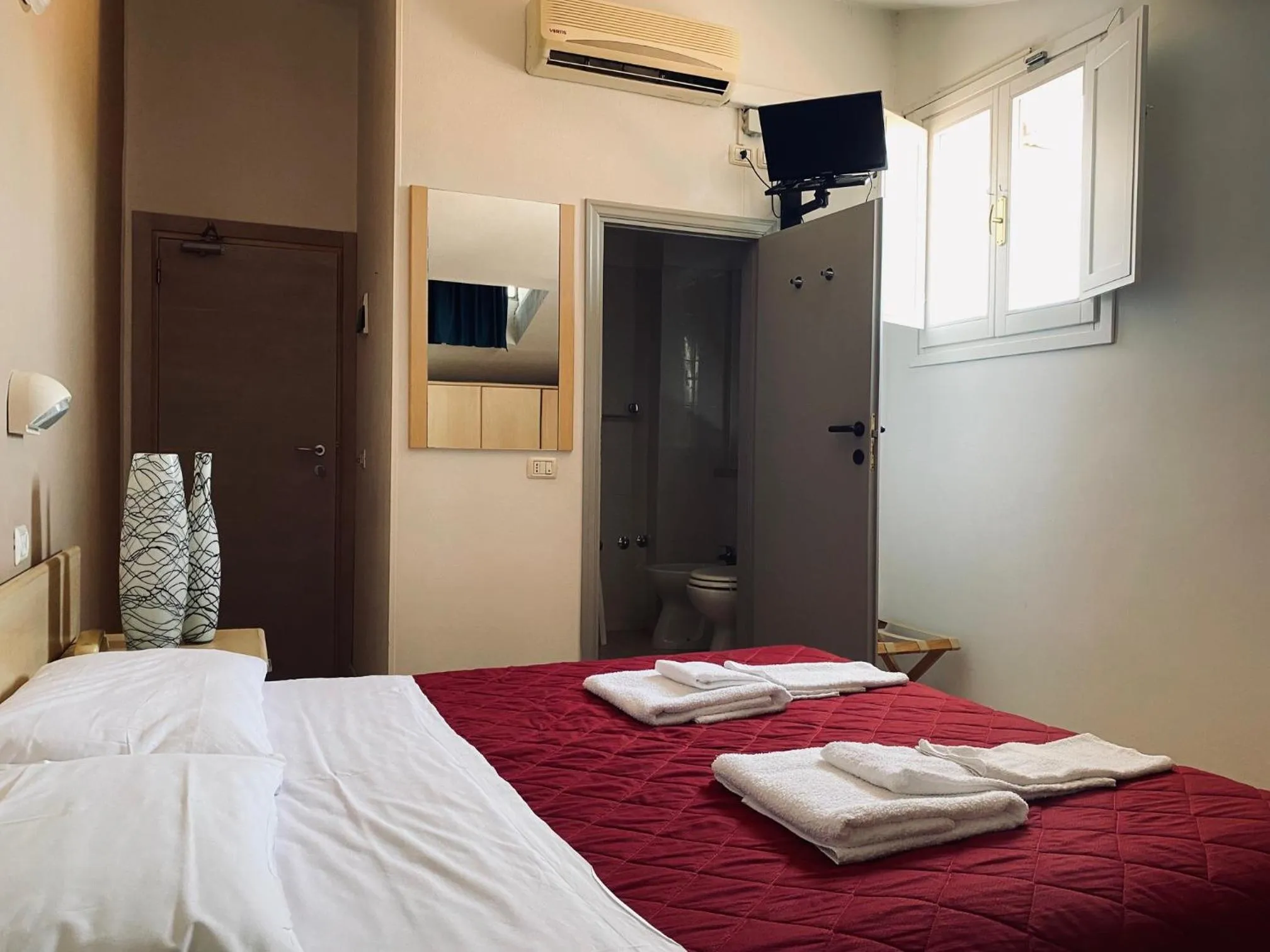 Bed in Hotel New Primula