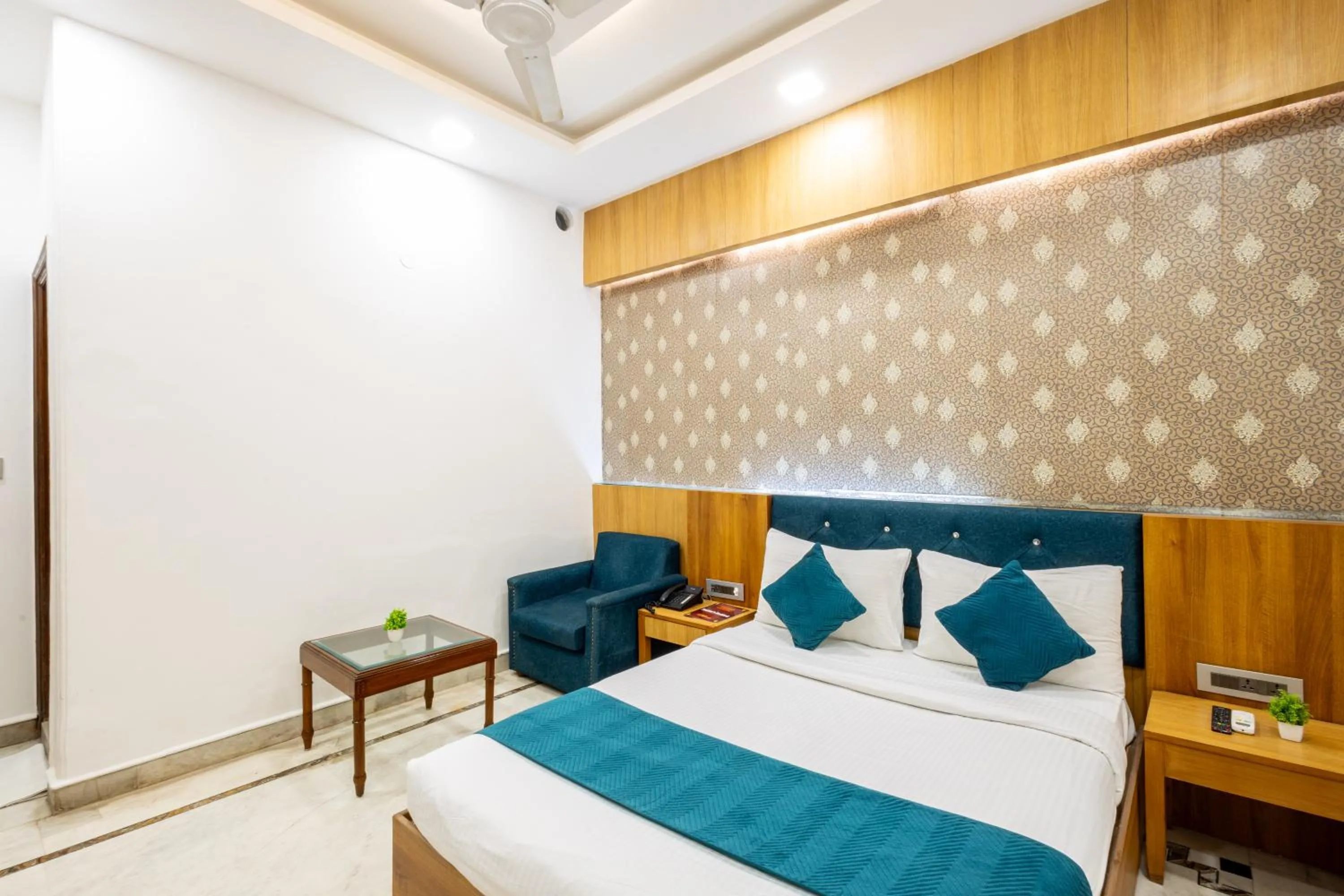 Bed in Hotel Panickers Residency - Near Ganga Ram & BLK Hospital - Karol Bagh