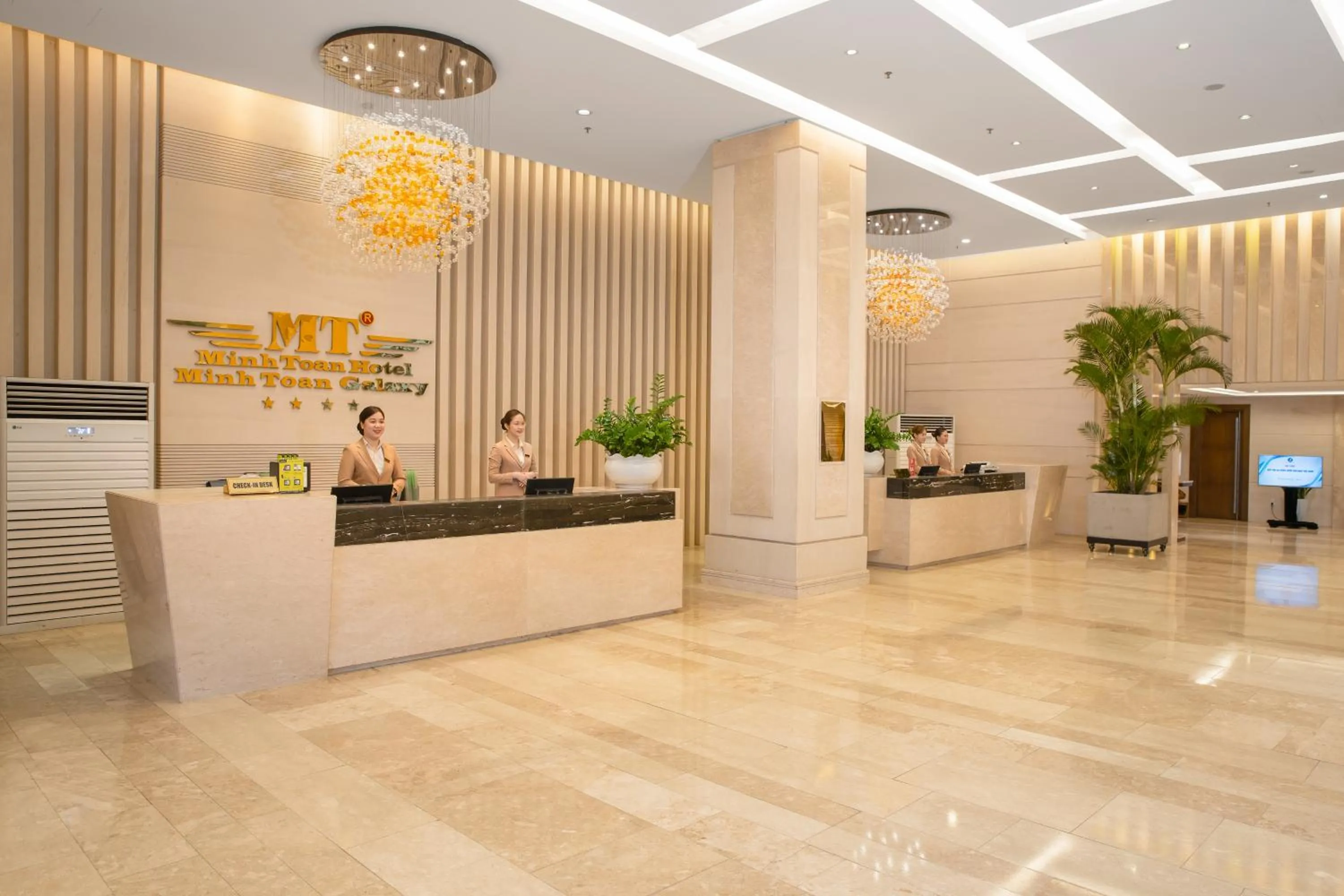 Lobby or reception in Minh Toan Galaxy Hotel