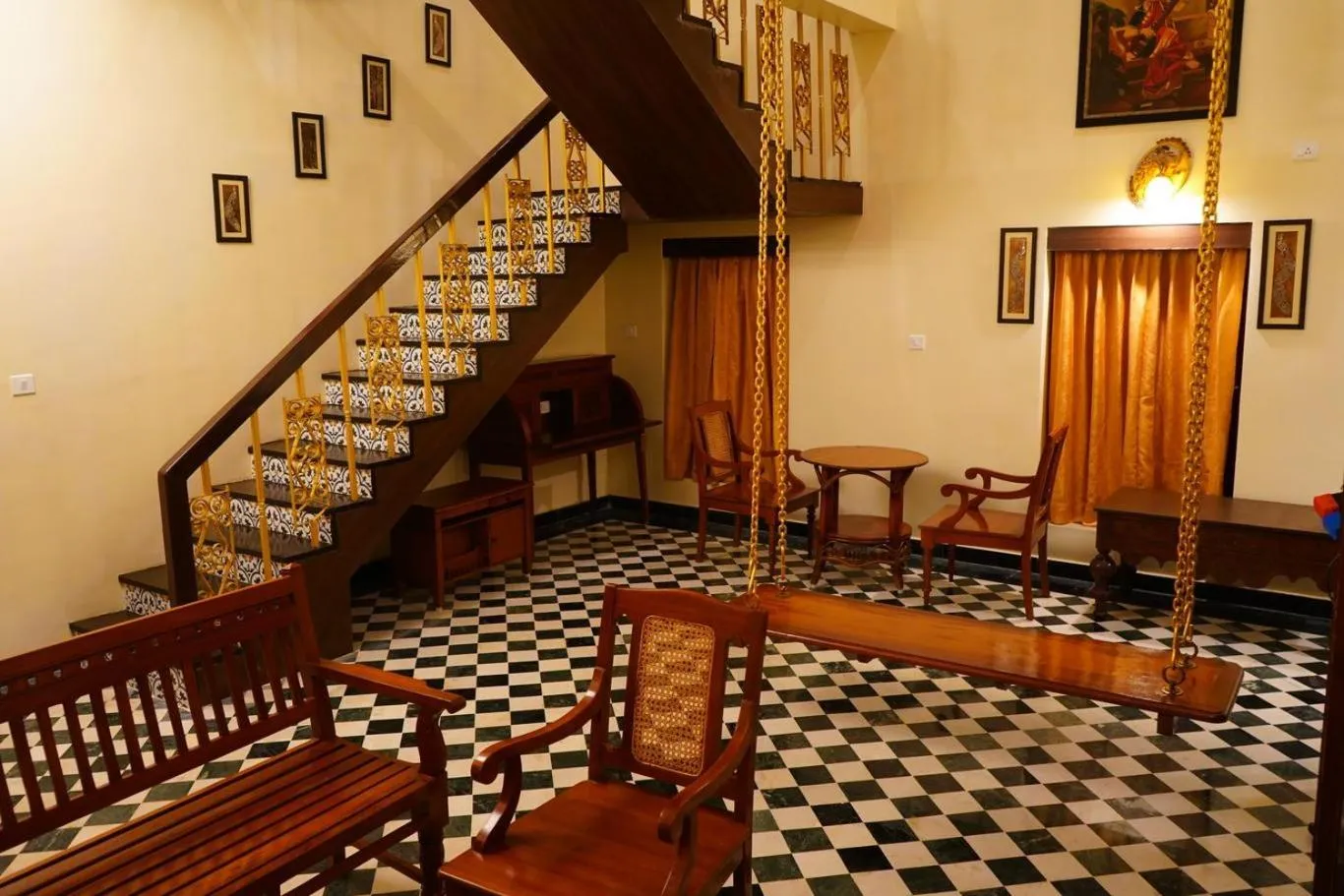 Living room in A R Thangakottai