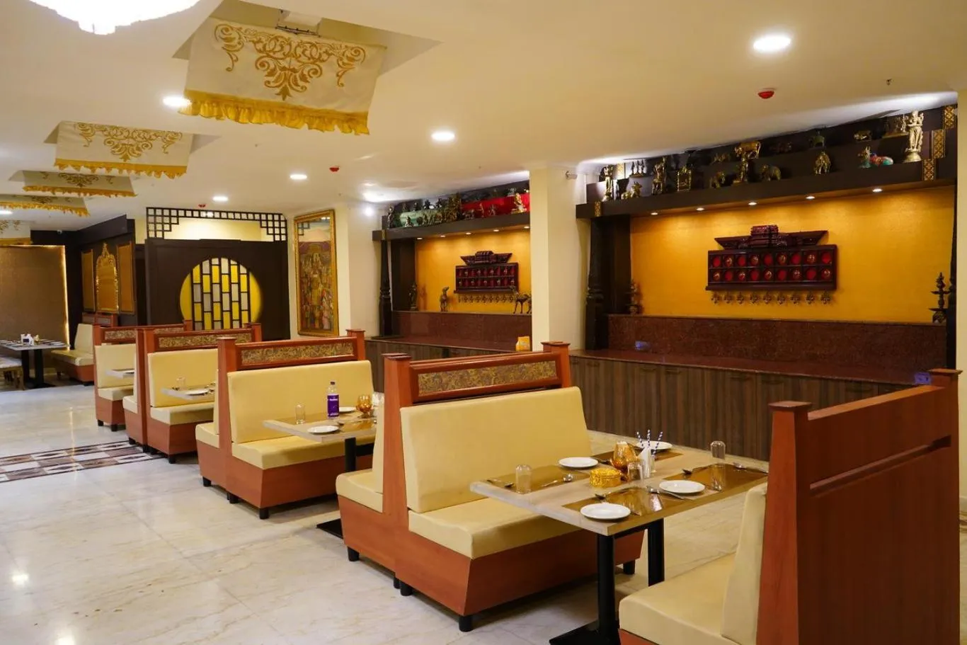 Restaurant/places to eat in A R Thangakottai