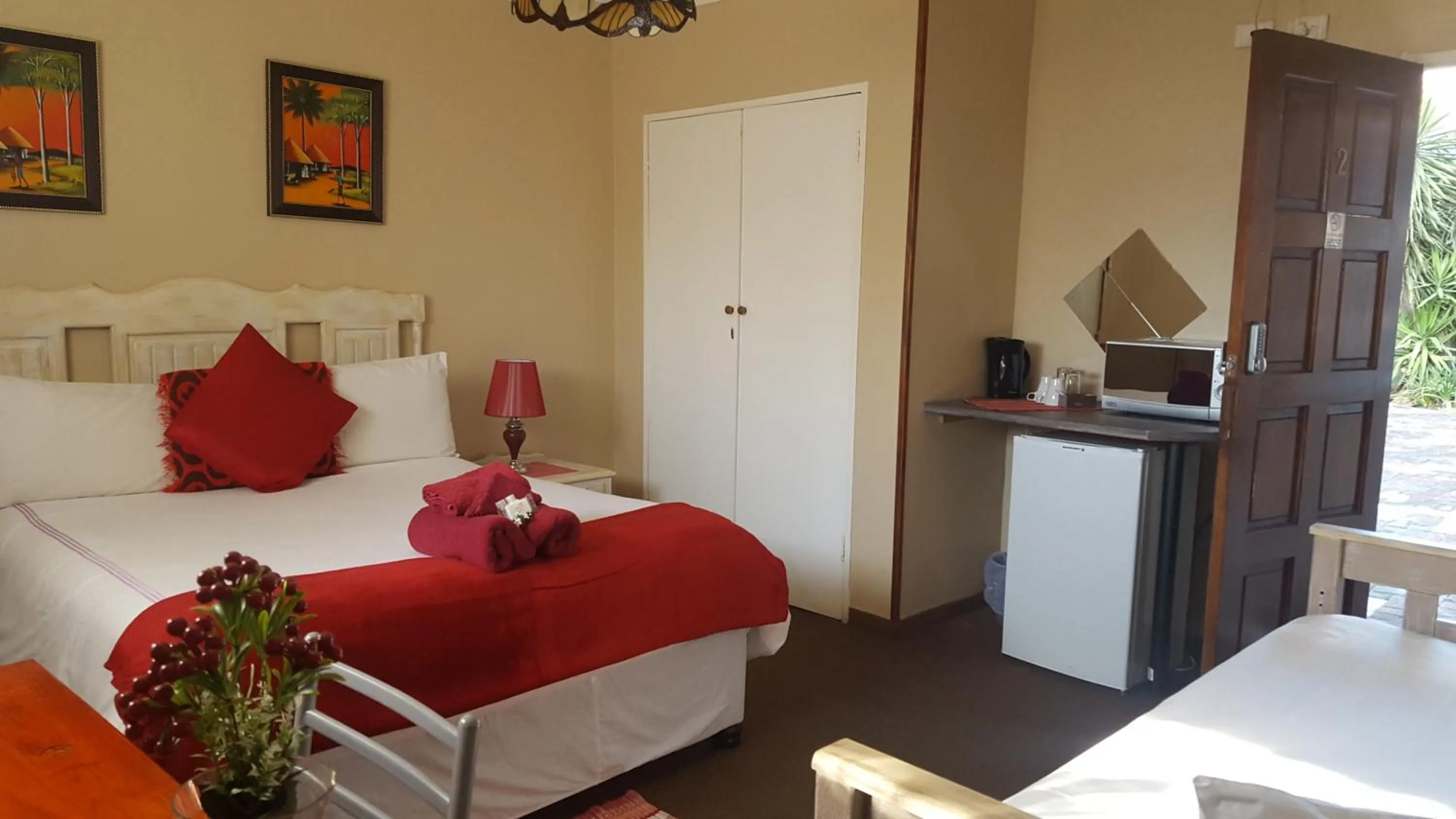 Bedroom, Bed in African Sky Guest House