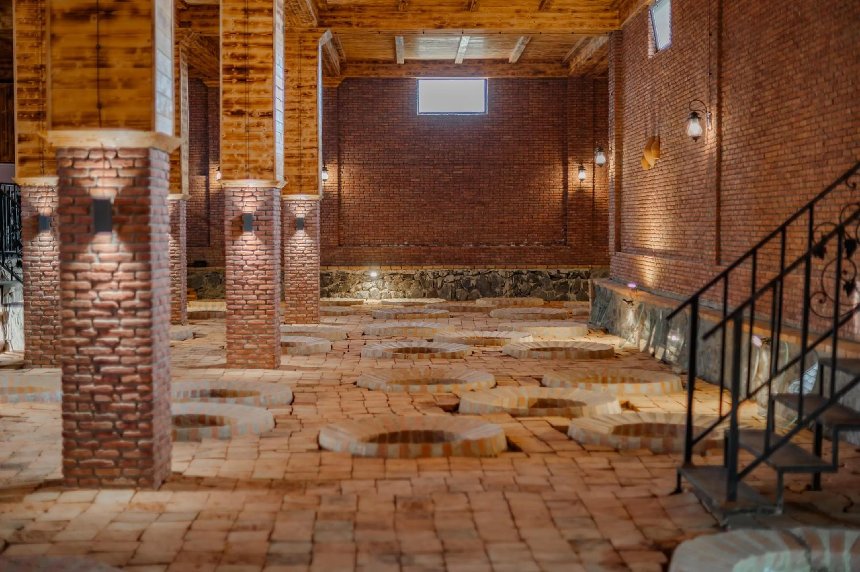 Restaurant/places to eat in Burki Castle & Cellar