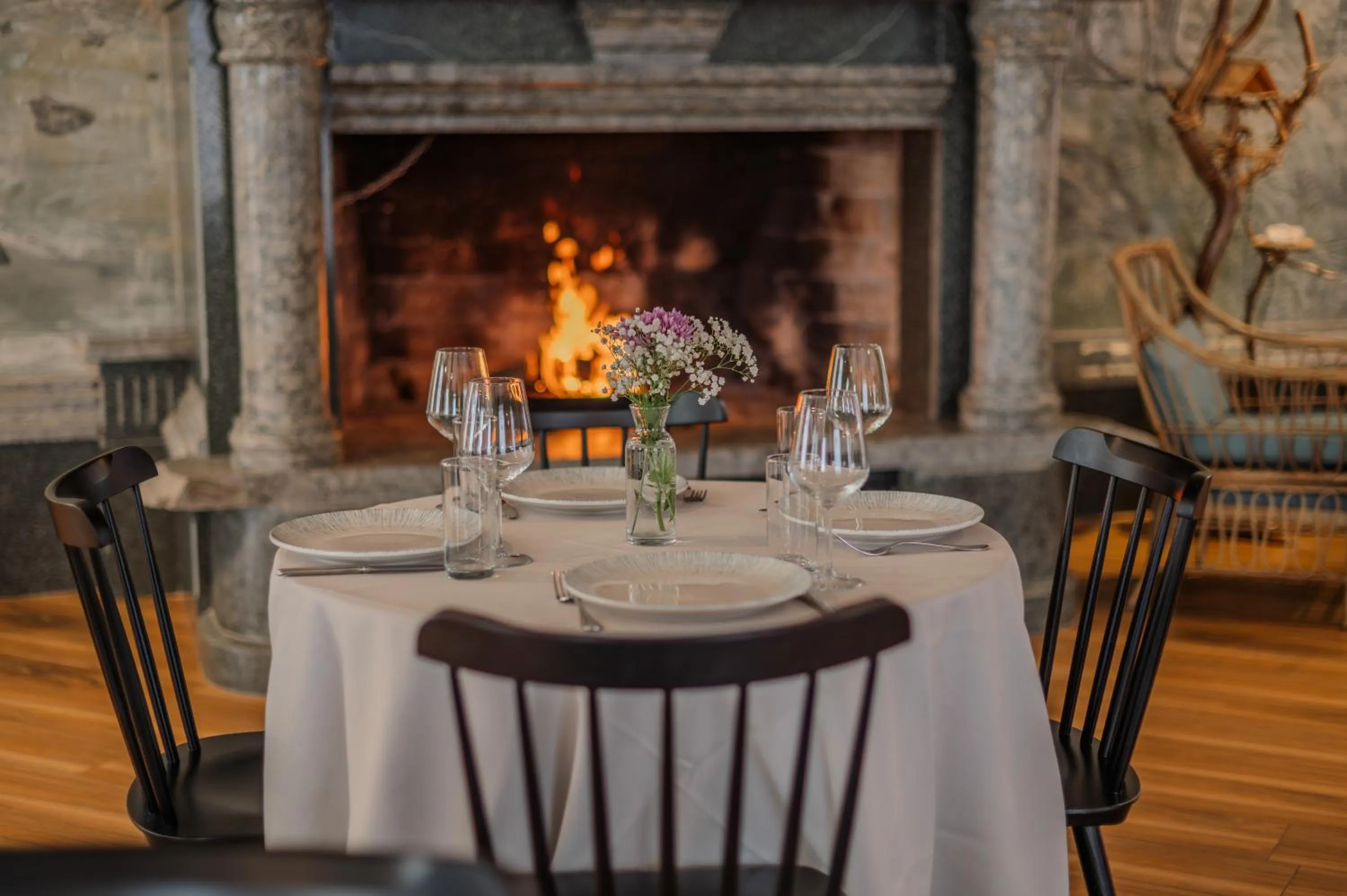 Restaurant/places to eat in Burki Castle & Cellar