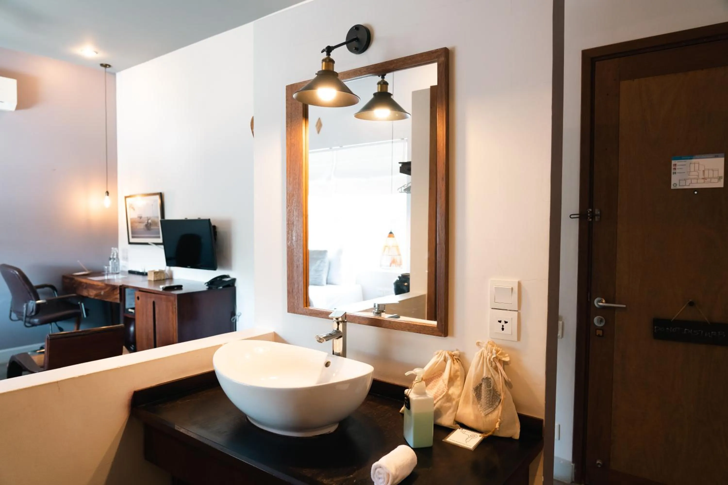 iRoHa Garden Hotel & Resort