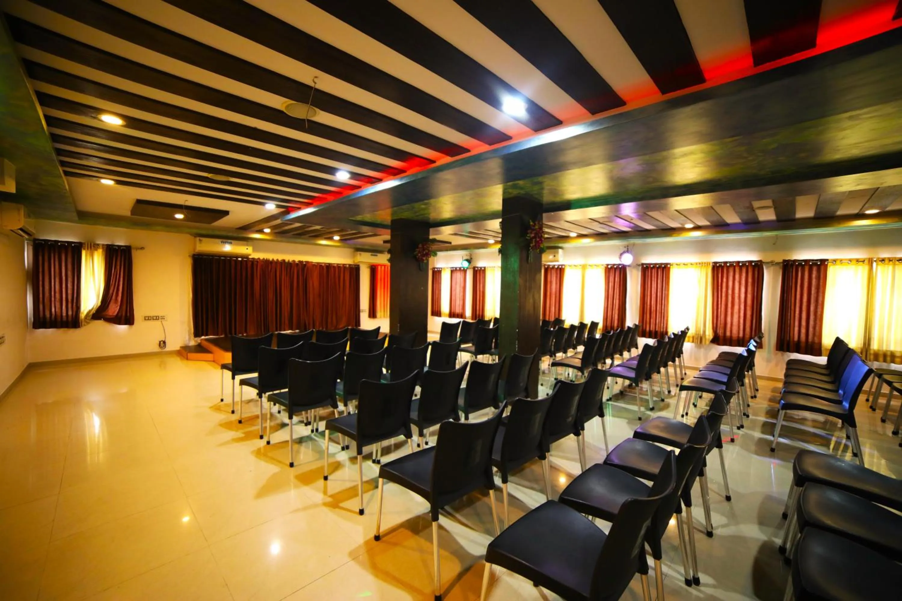 Banquet/Function facilities in Hotel Vrundavan Residency