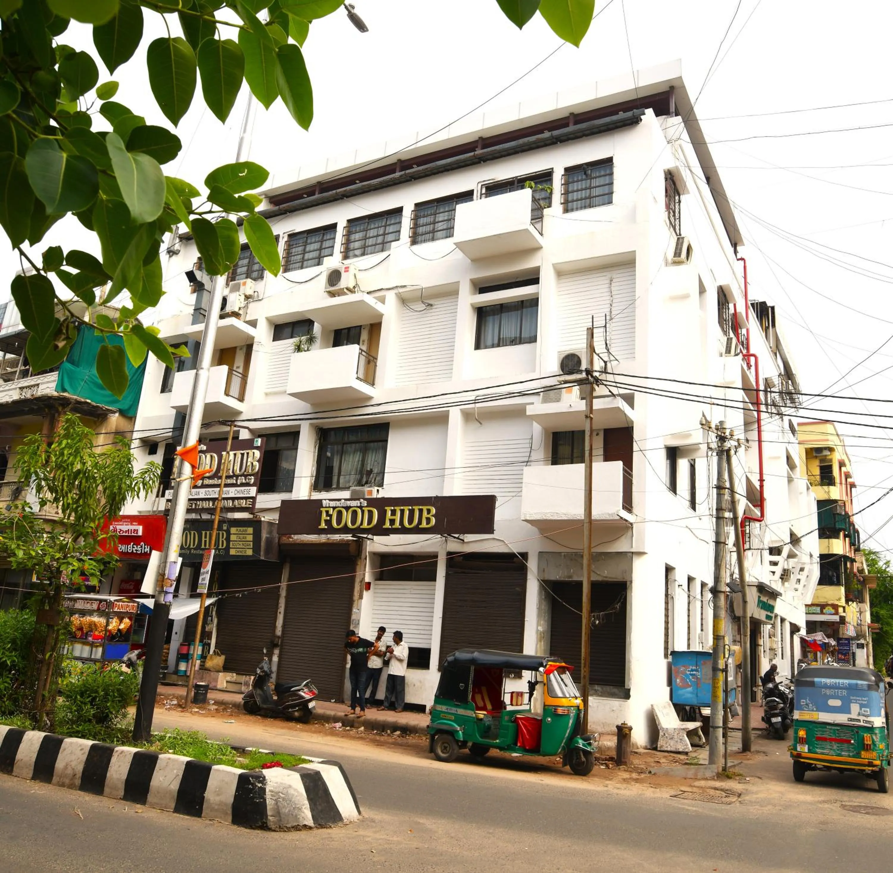 Facade/entrance in Hotel Vrundavan Residency