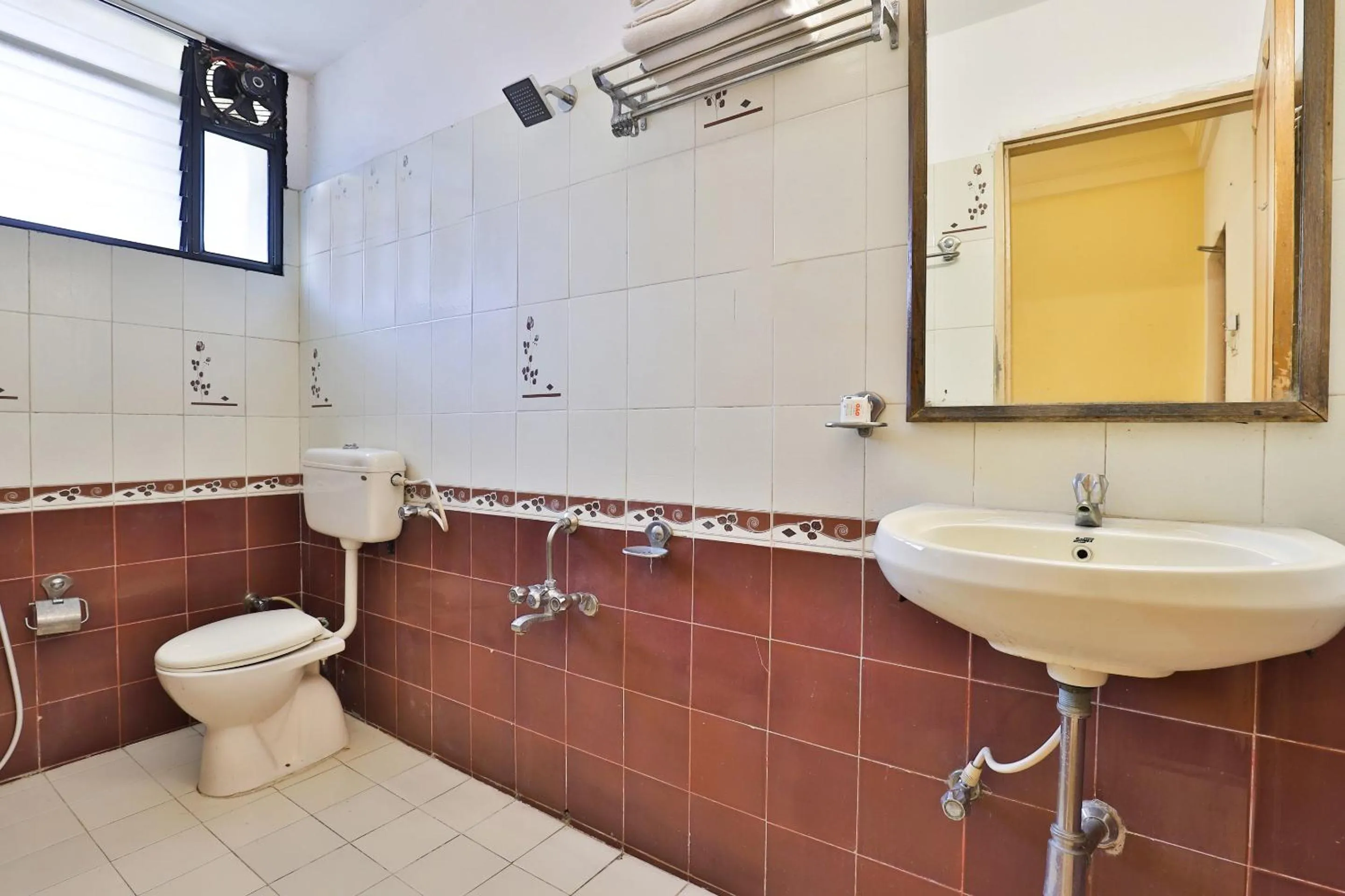 Bathroom in Collection O Dandiya Bazar Formerly Vrundavan Residency