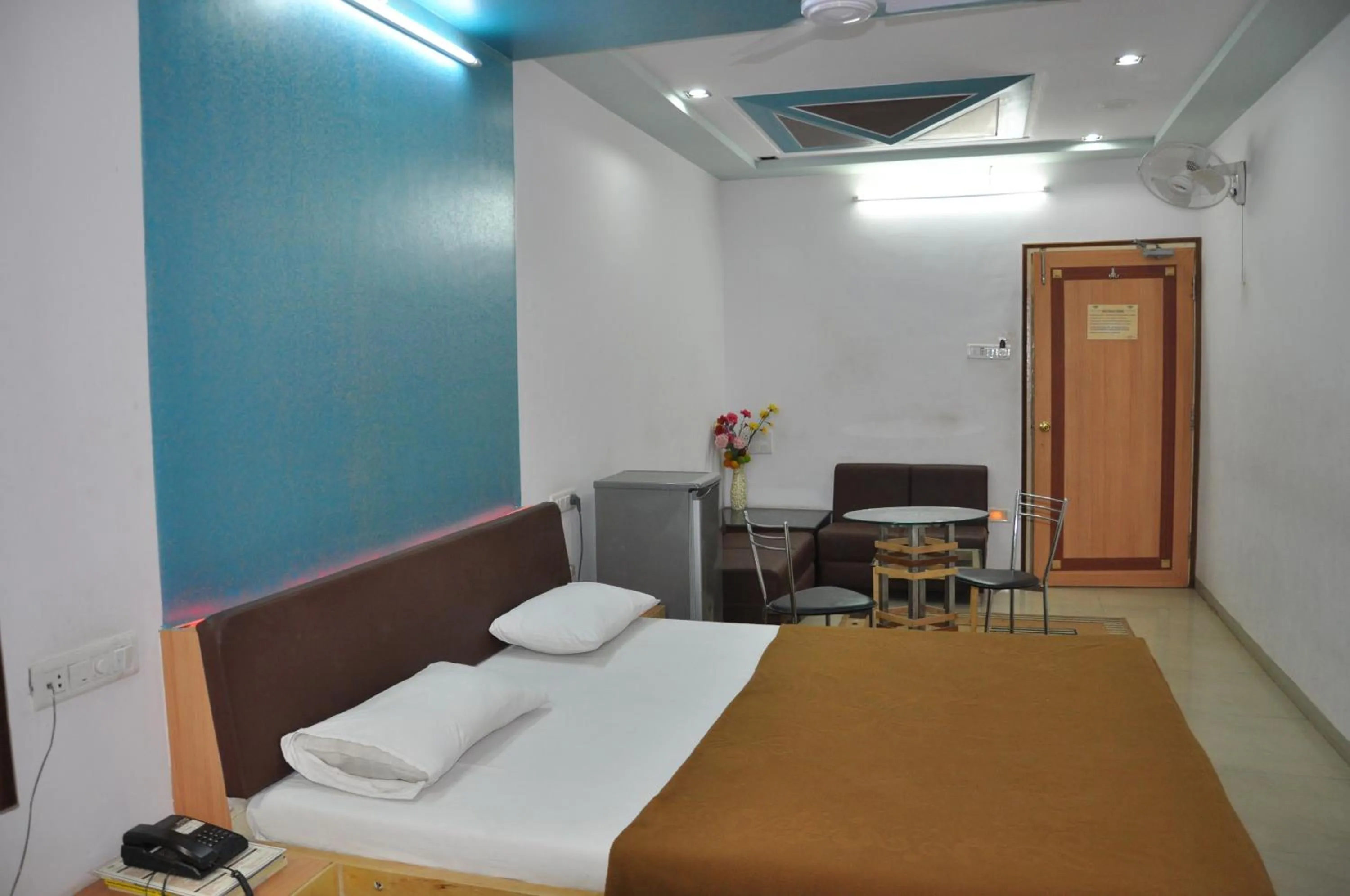 Bed in Hotel Vrundavan Residency