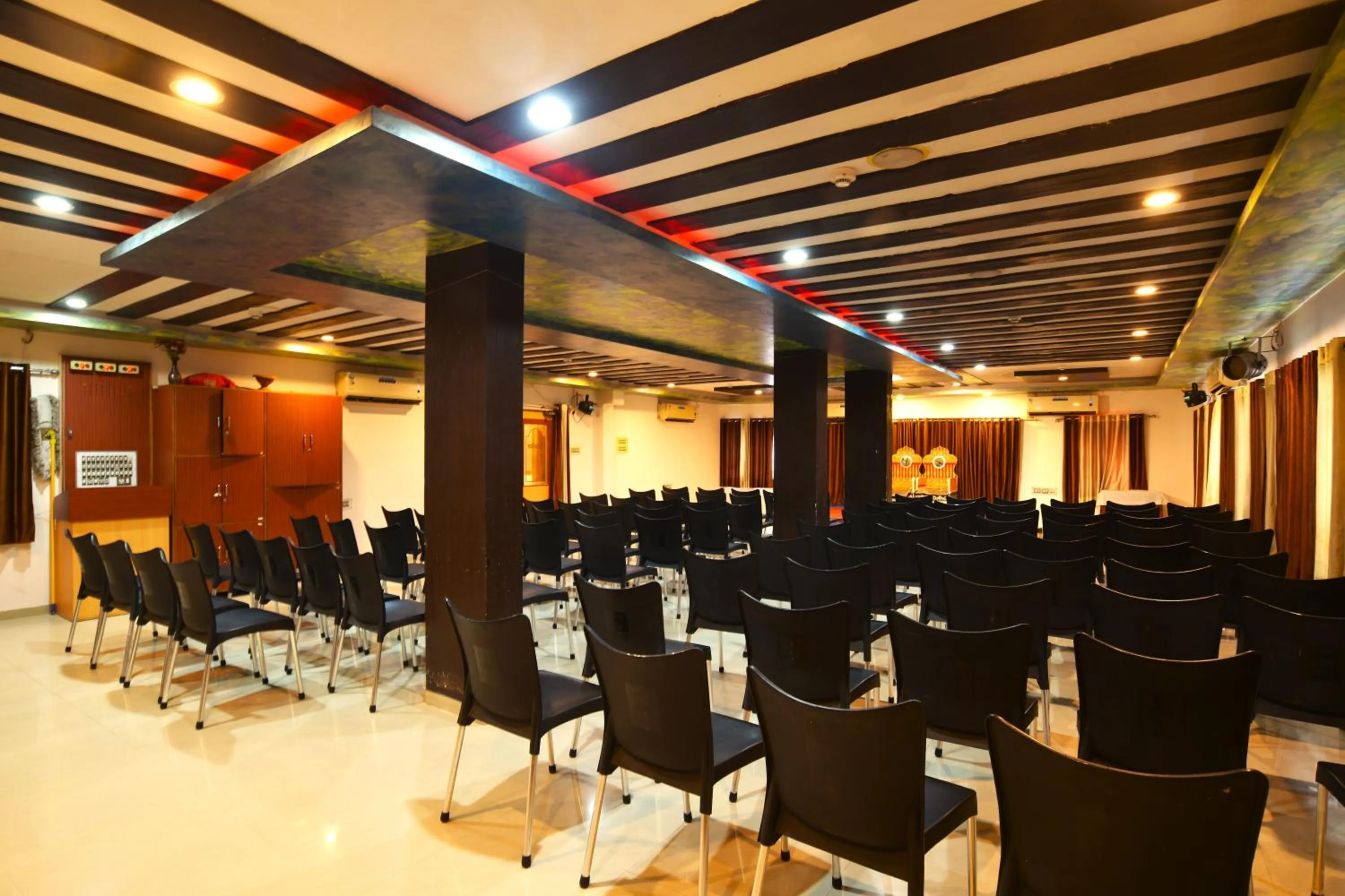 Banquet/Function facilities in Hotel Vrundavan Residency