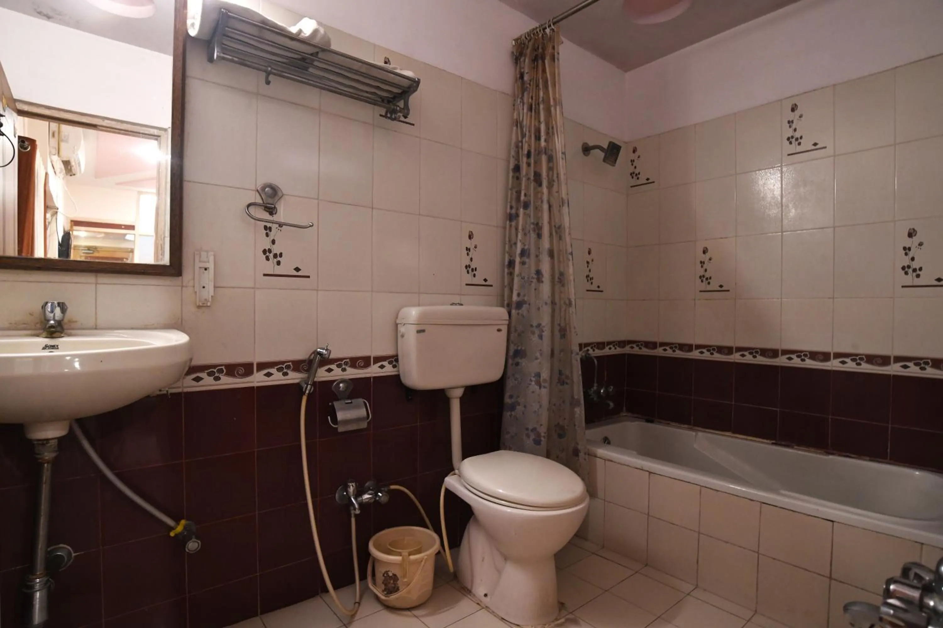 Bathroom in Hotel Vrundavan Residency