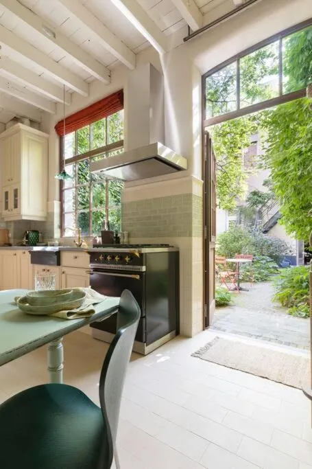 Carriage House in quiet ecological garden