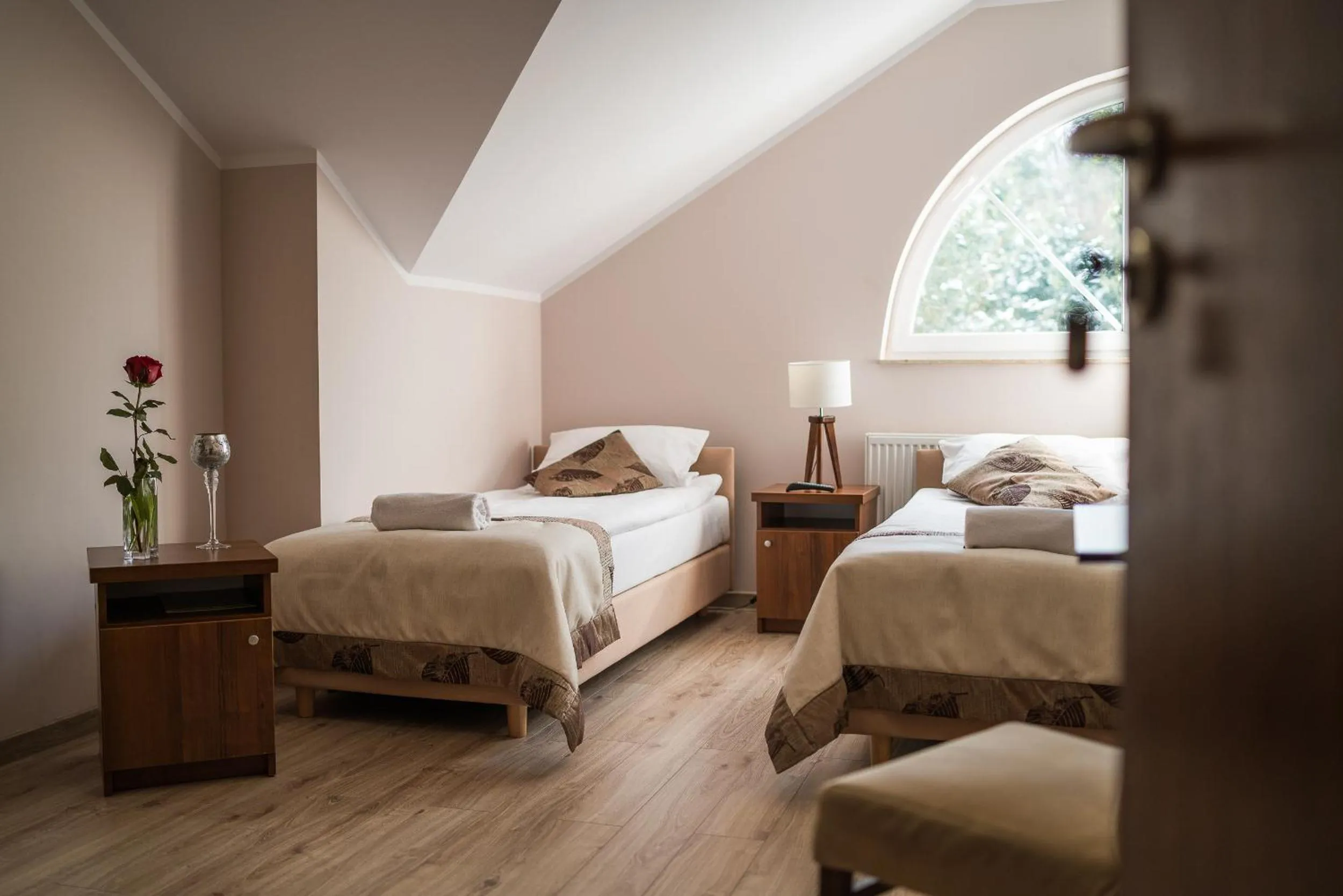 Photo of the whole room, Bed in Dworek Rajska Góra