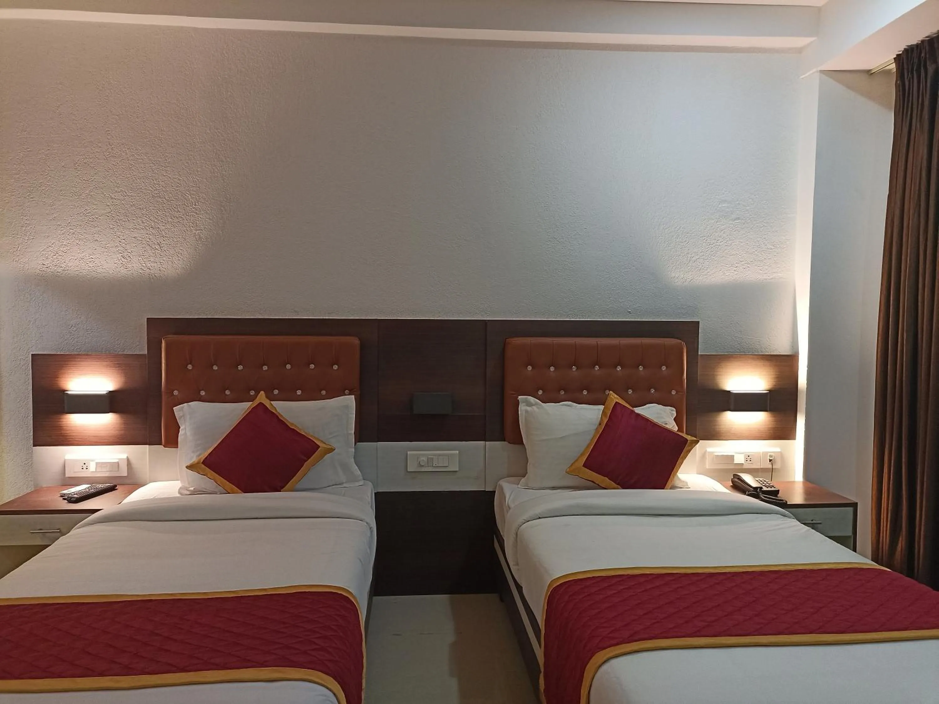 Bed in Hotel Idukki Castle