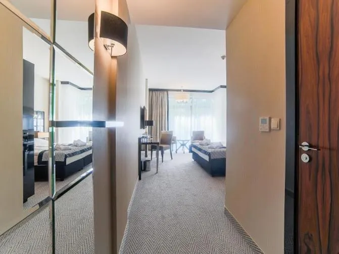 Day in Diune Apartment