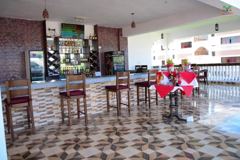 Restaurant/places to eat in White Peacock Resort Mtwapa