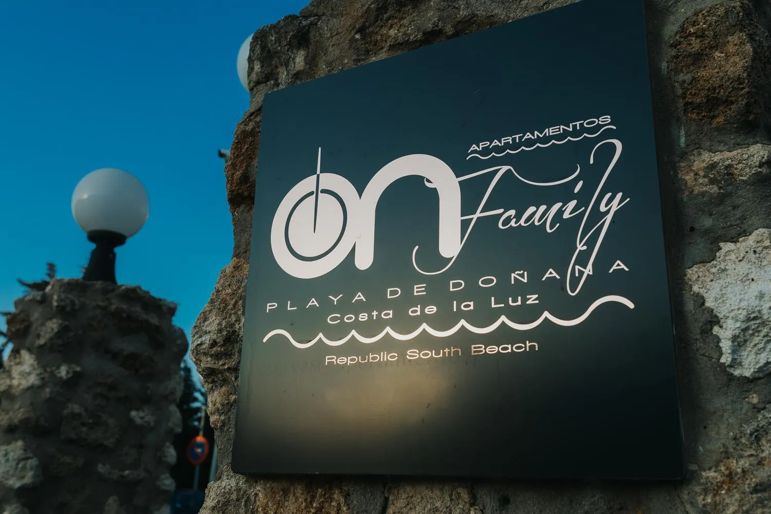 Logo/Certificate/Sign in ON Family Playa de Doñana