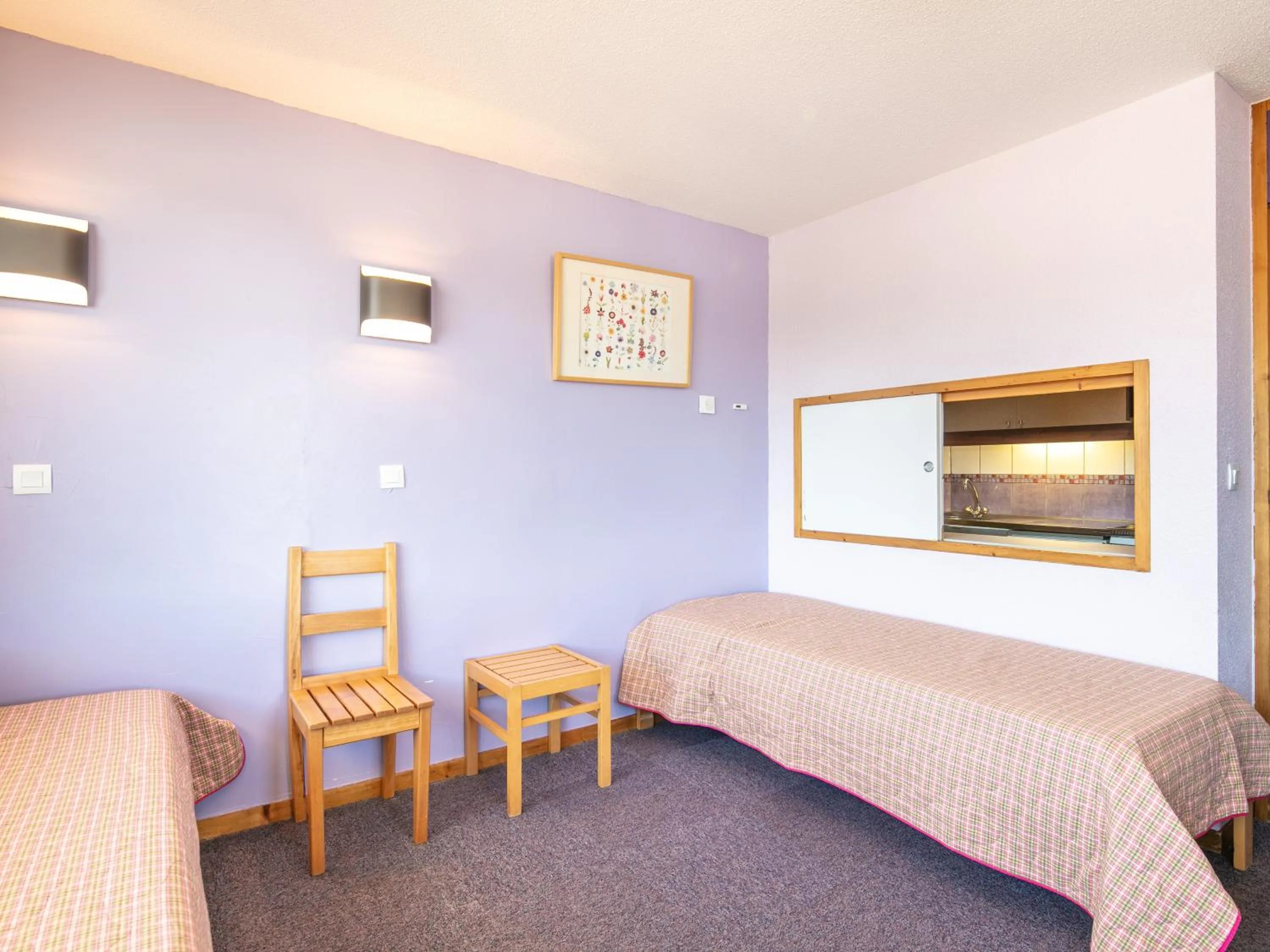 Living room, Bed in Vacancéole - Résidence Le Sappey - Doucy