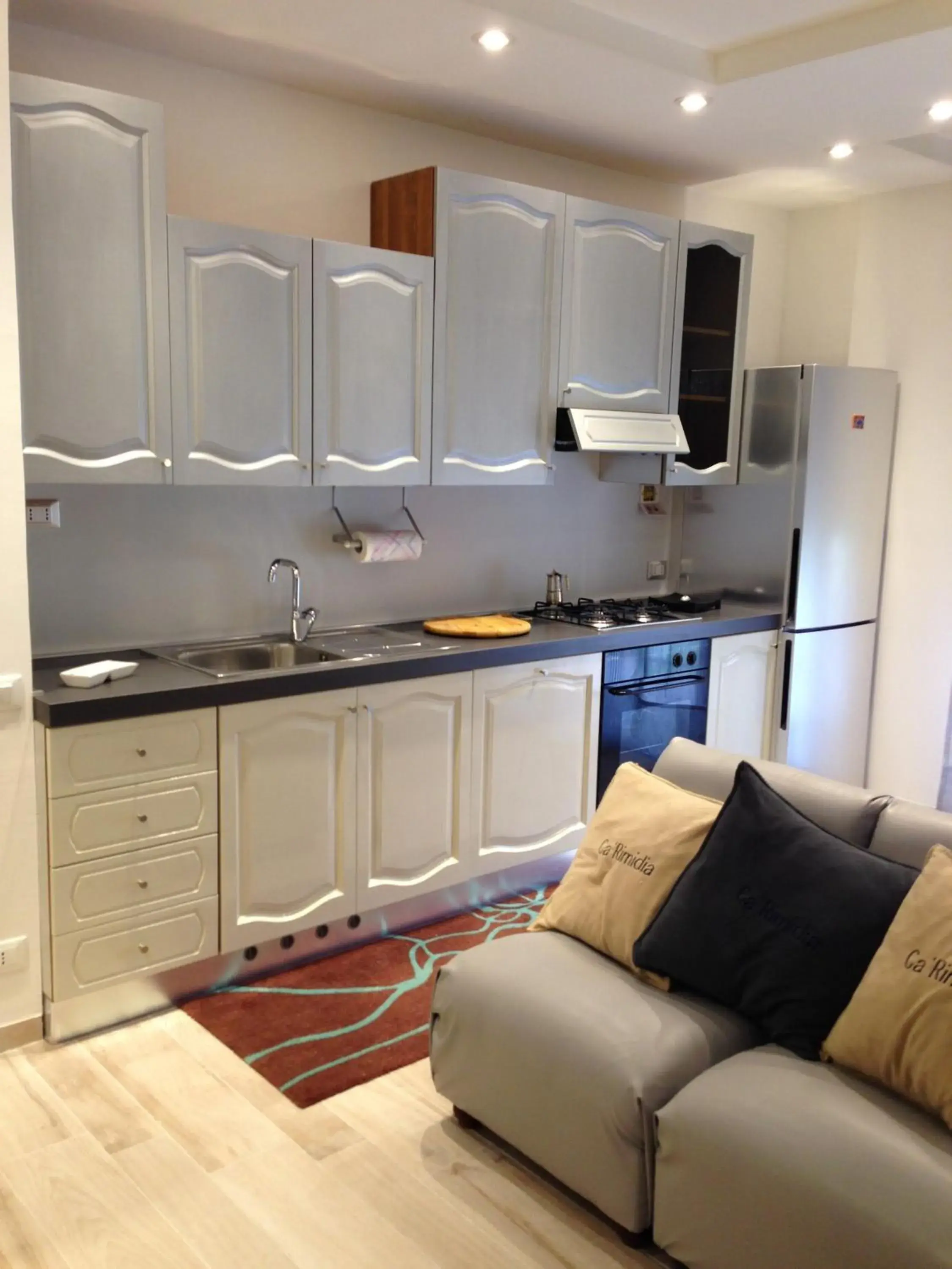 Three-Bedroom Apartment in Casarimidia Three-Bedroom Apartment in Casarimidia
