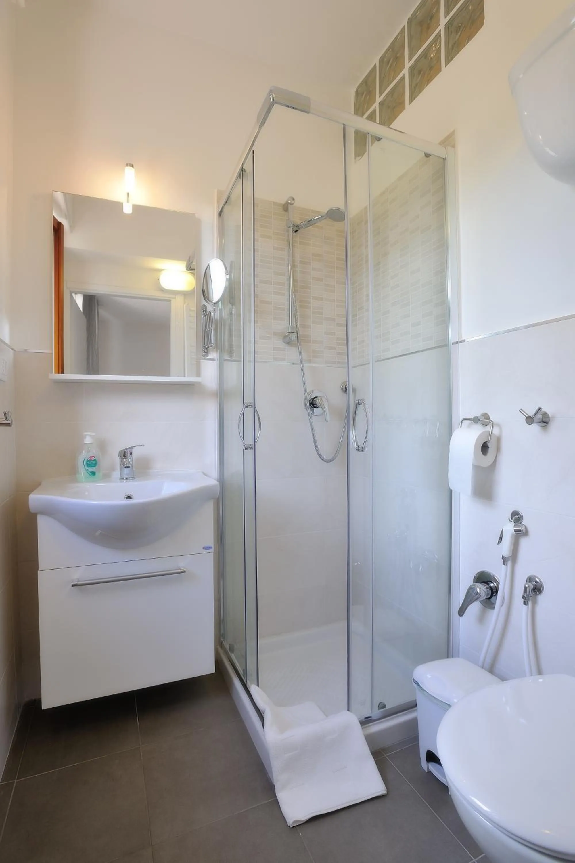 Shower in Casarimidia