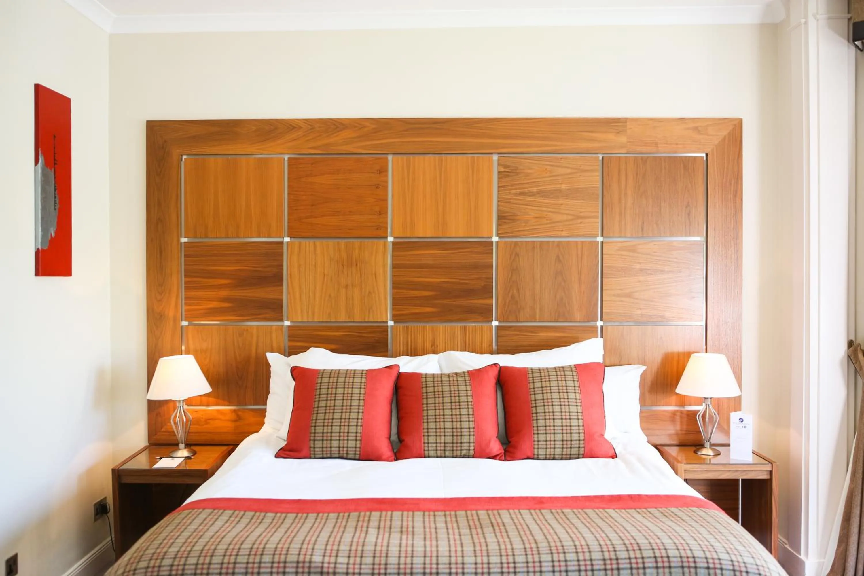 Bedroom, Bed in The Glenmoriston Townhouse Hotel